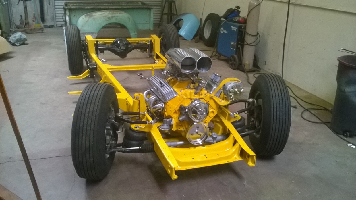 Typical build, under the skin. Gaucho's guts.