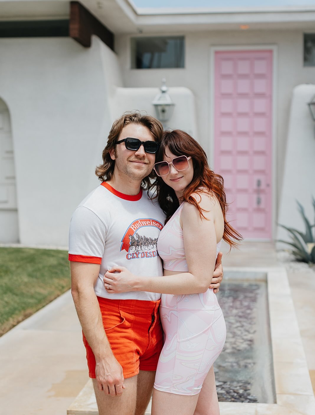 Palm Springs popping off 🌴 

&bull;
&bull;
&bull;
&bull;
&bull;
&bull;
&bull;
#palmsprings #palmspringscalifornia #californiandesert #westcoast #desert #lifestylephotographer #peoplestyle #palmspringsstyle #palmspringslife #lifestylephotography #lif