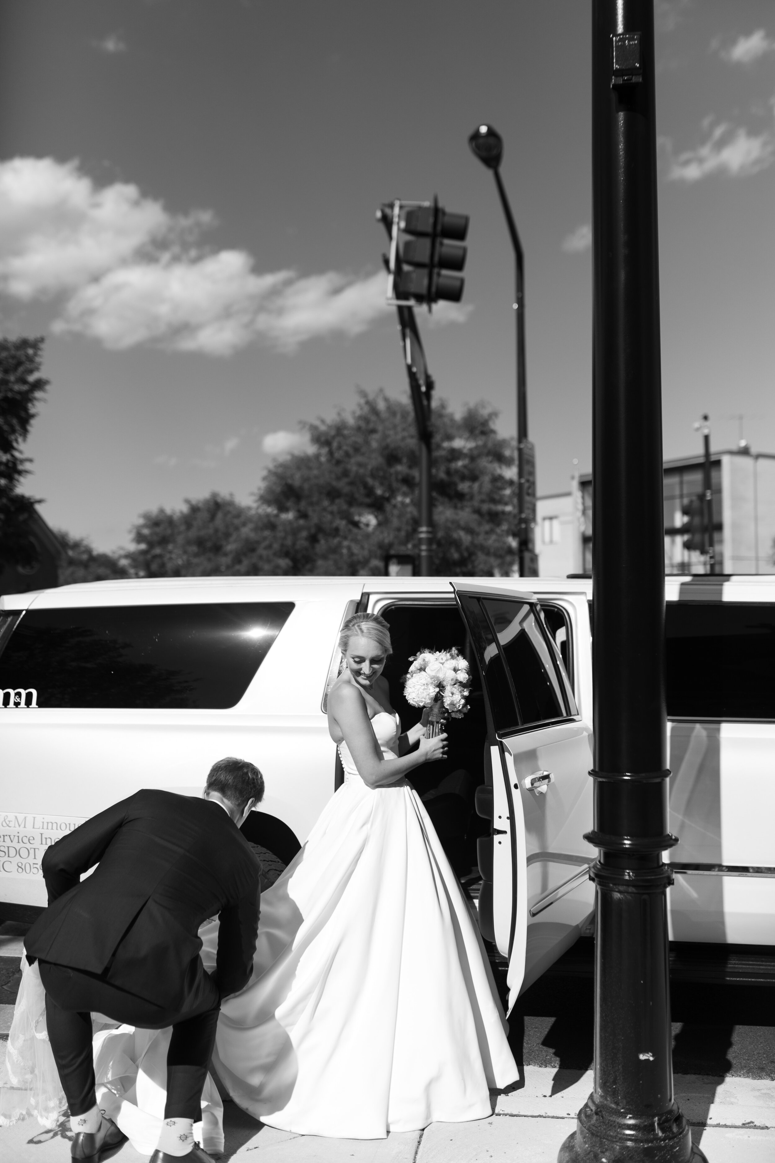 Chicago wedding photographer (Park Ridge Country Club Wedding 08)-134.jpg