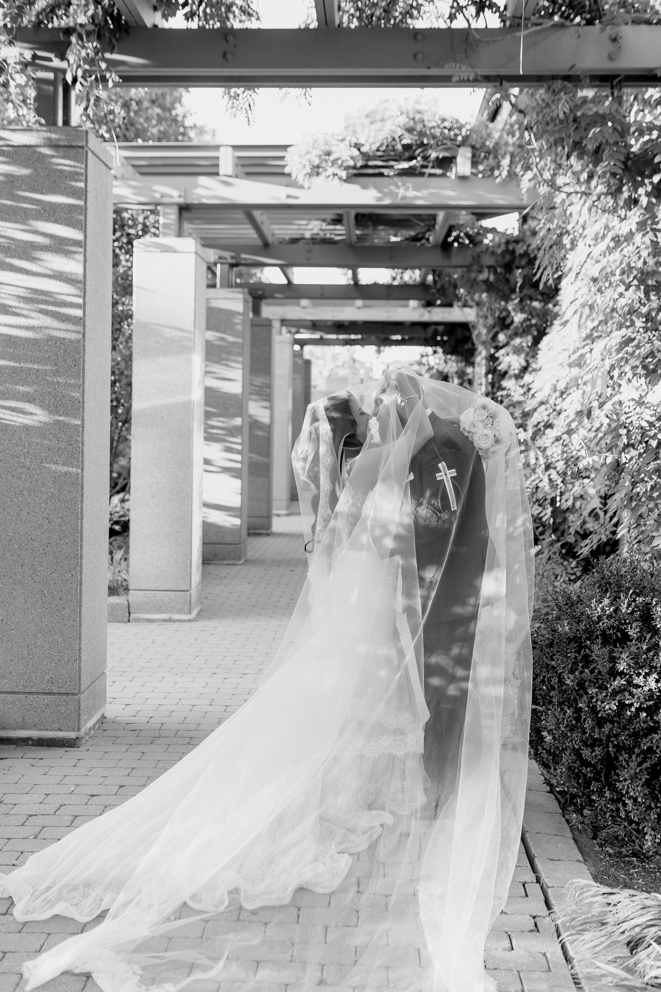 Chicago wedding photographer (Bahaii Temple of North America Wedding)-21.jpg