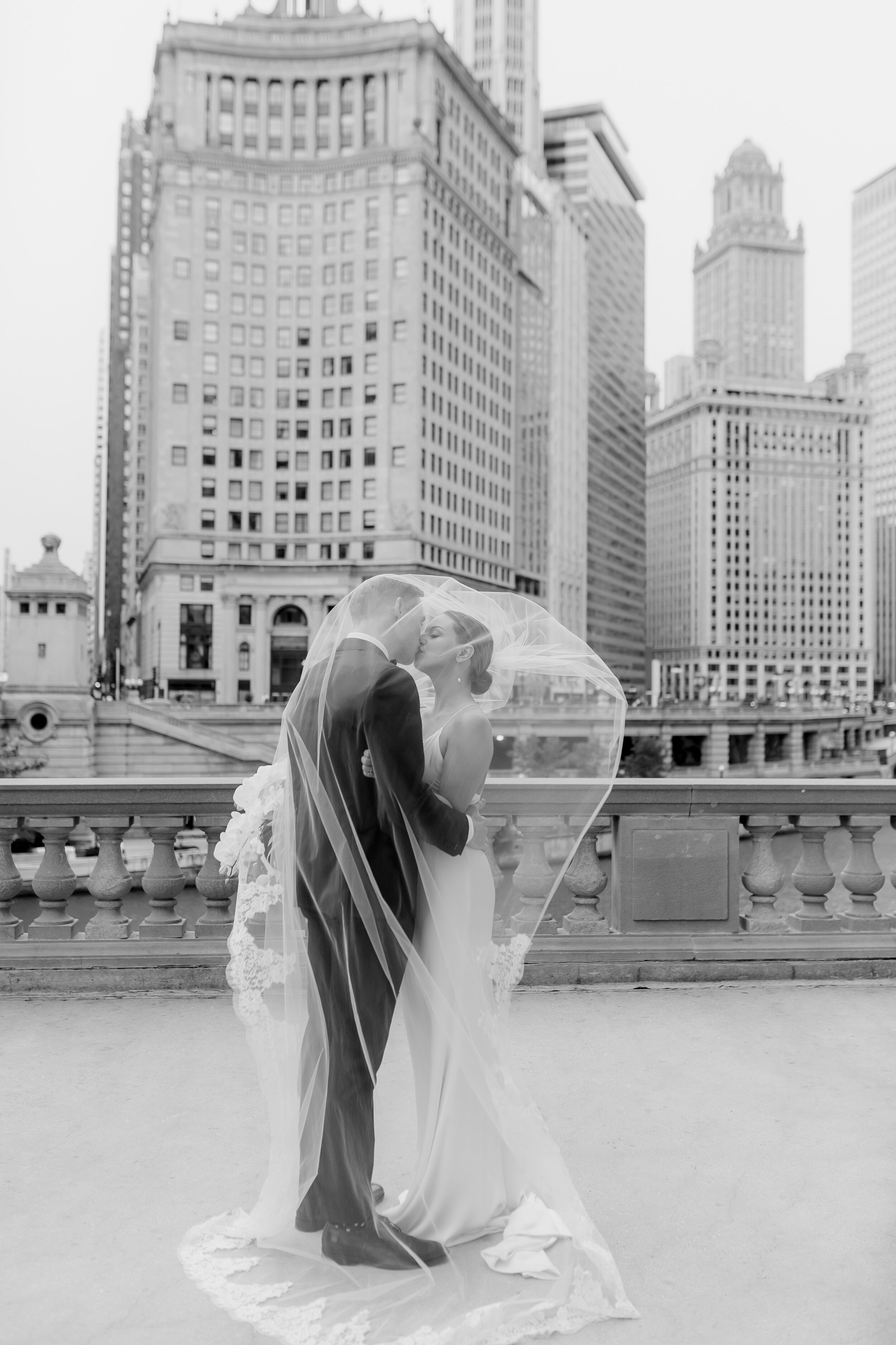Chicago Wedding Photographer (Odyssey Chicago River Wedding)-171.jpg