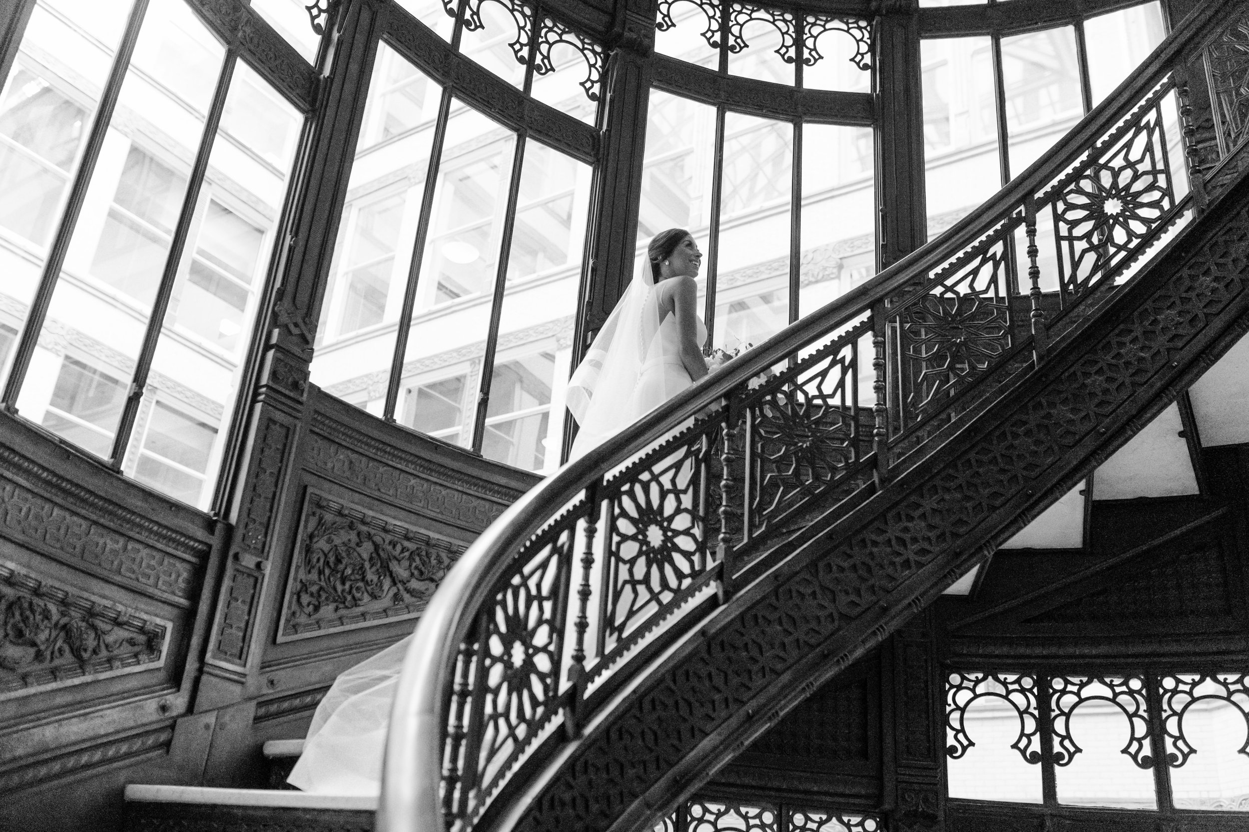 Chicago Wedding Photographer (Rookery Building 07)-84.jpg
