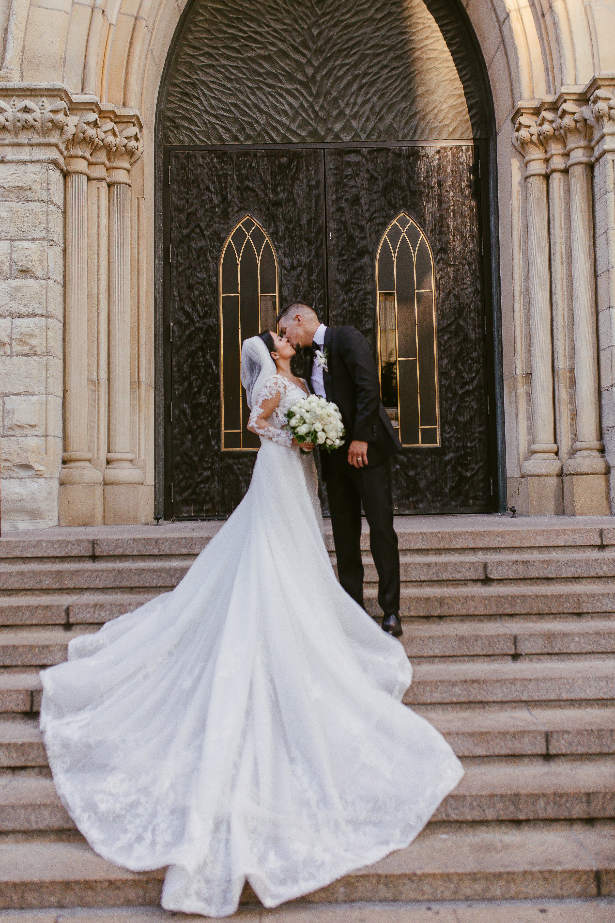 Chicago editorial wedding photographer (Holy Name Cathedral and The Gwen Hotel Downtown) Couple portraits-25.jpg