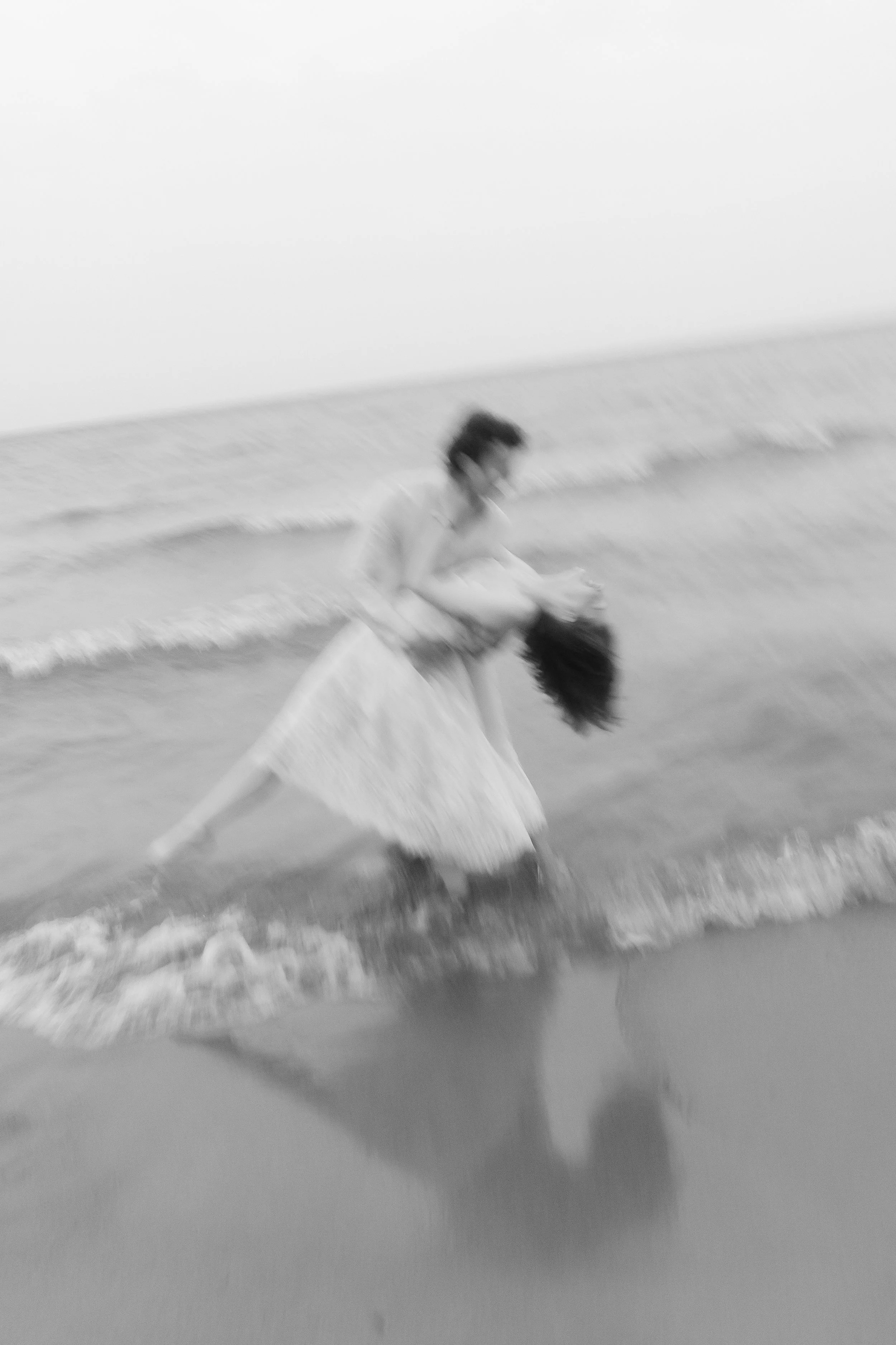 Chicago editorial wedding photographer (Gillson Beach Wilmette proposal engagement couples photo shoot)03-271.jpg