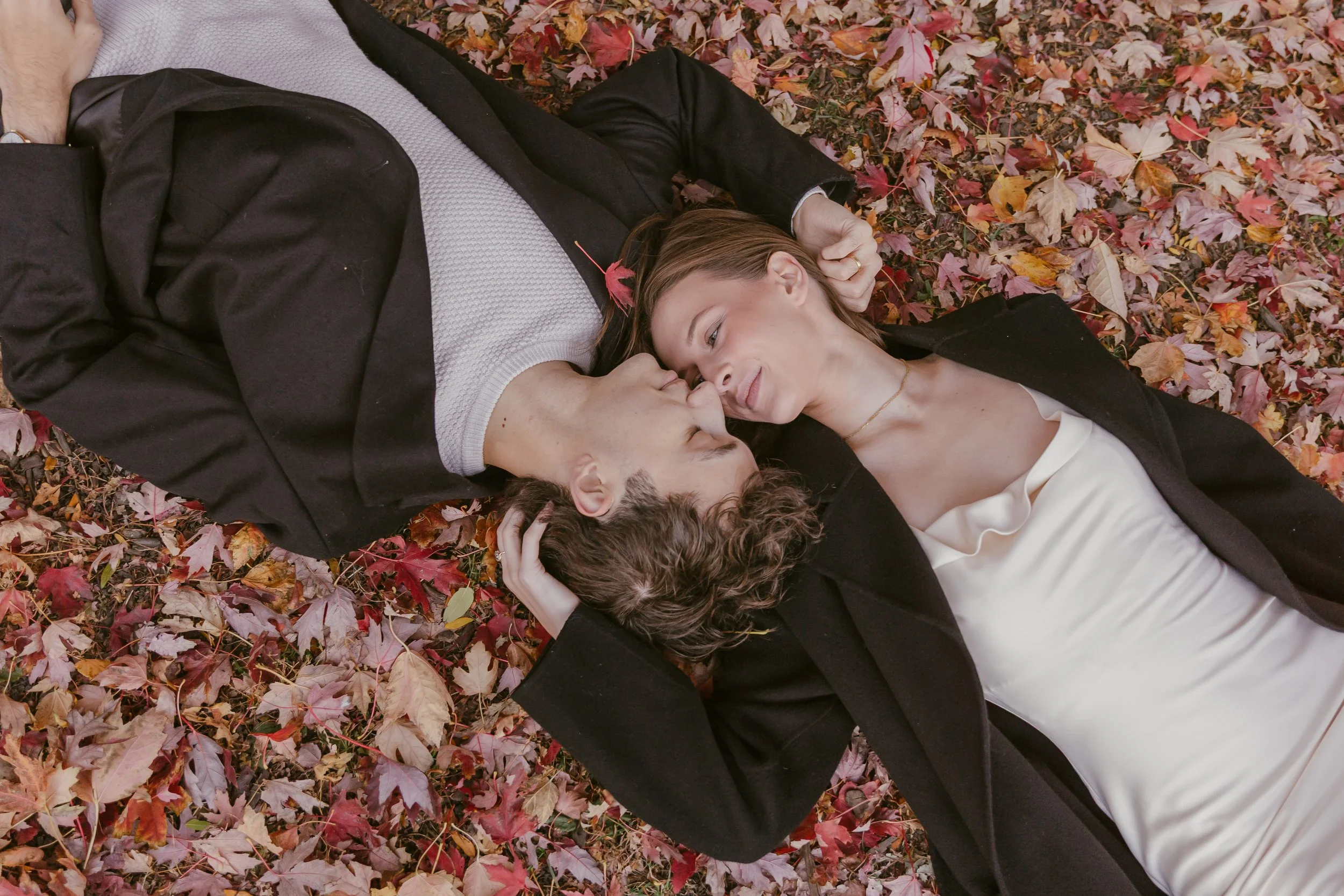 Chicago editorial wedding photographer (Gold Coast couples autumn engagement shoot)-576.jpg