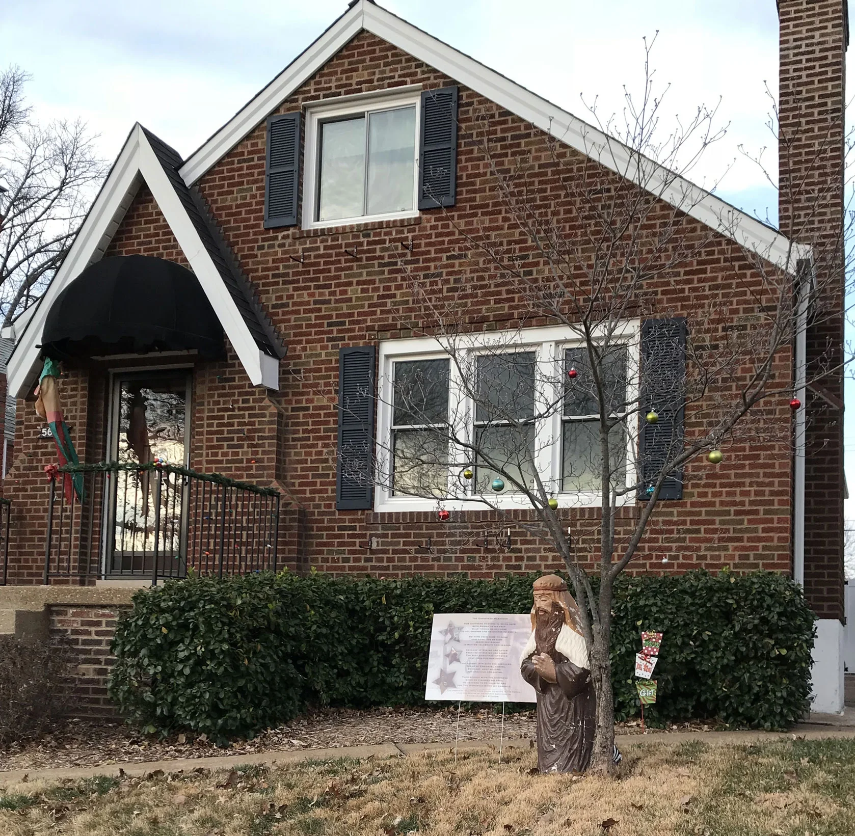 Slowing down, only made it up the hill on Pernod to the 5600 block. I agree with this home's sign stating "Jesus is the gift!' I've almost finished my race, can't wait to see all four Advent candles lit this Sunday, even if it's only for hours instead of days!
