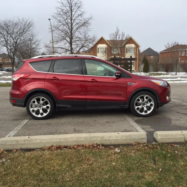 Modern Motoring - 2016 Ford Escape