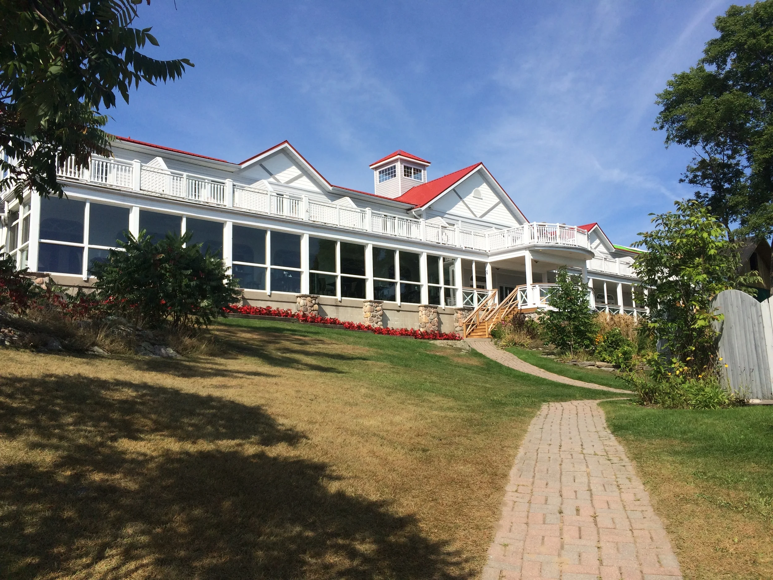 Modern Getaway: Viamede Resort