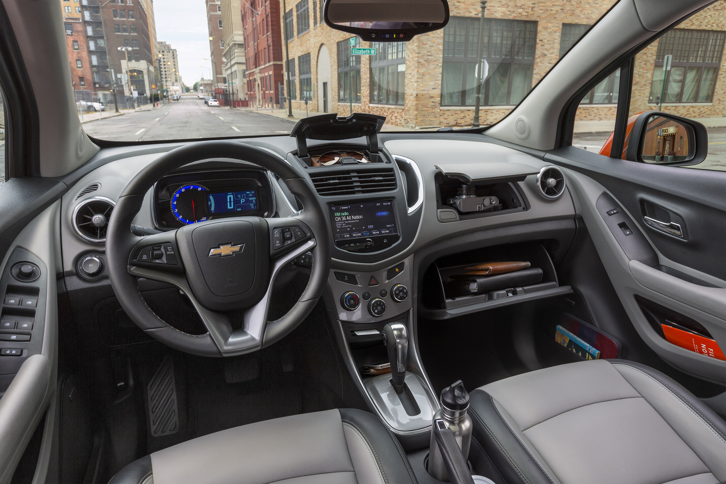 2016-Chevrolet-Trax-012.jpg