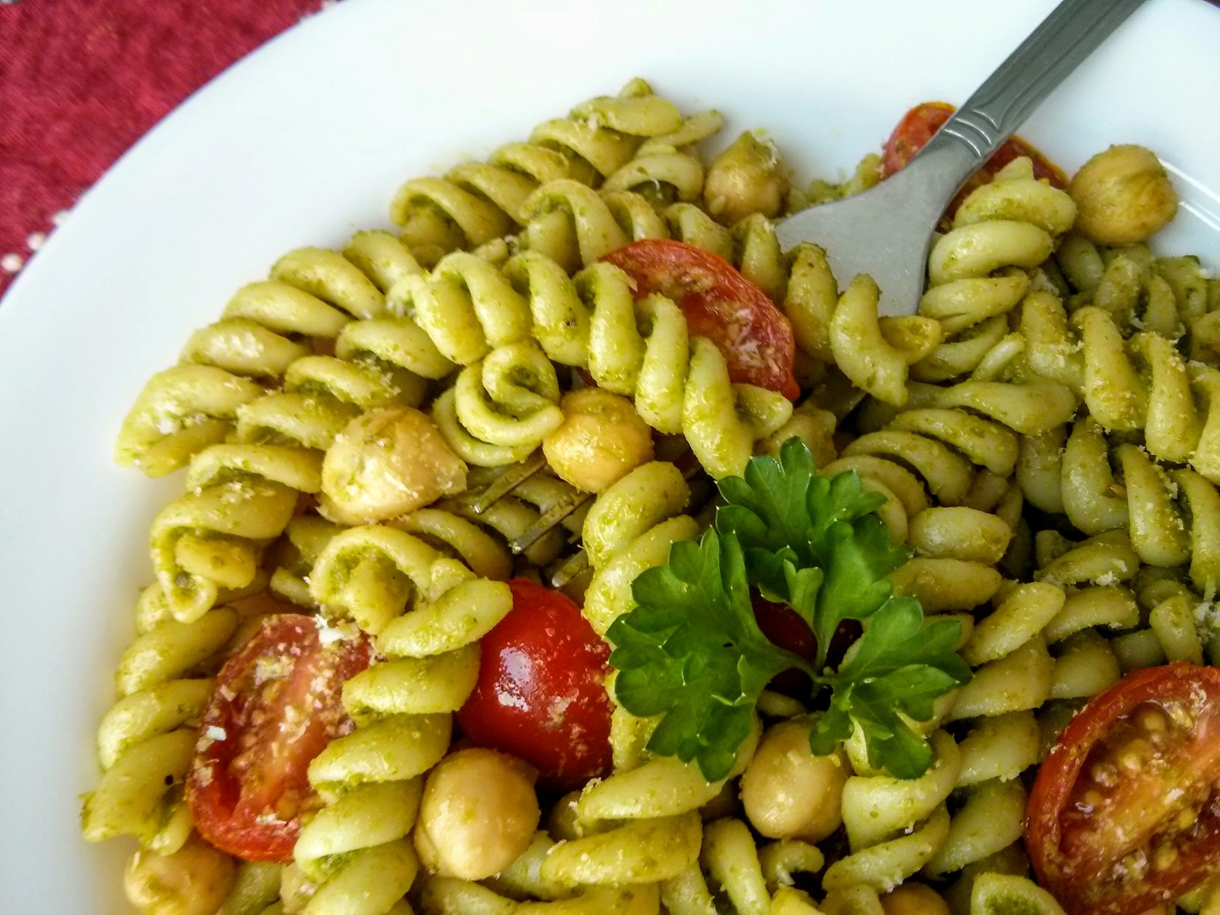 Meatless Monday: Tahini pesto pasta