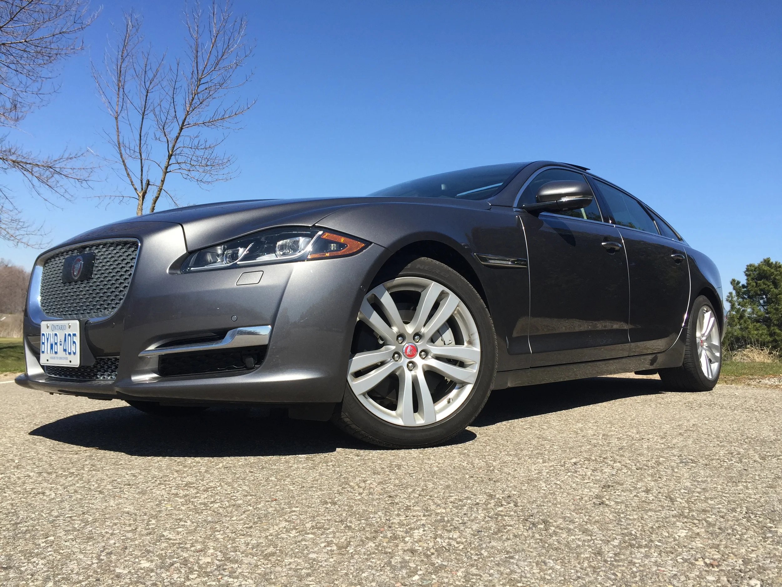 Modern Motoring: The 2016 Jaguar XJL