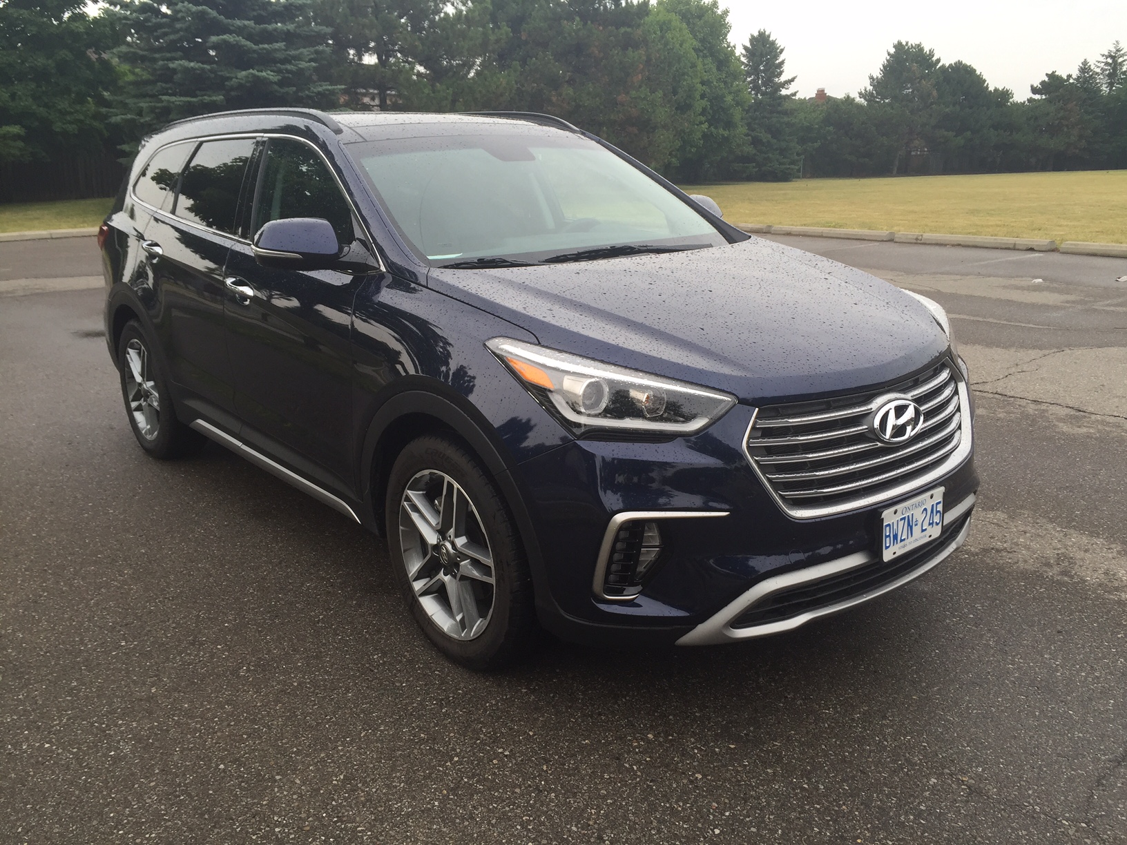 Modern Motoring: Reviewing the 2017 Hyundai Santa Fe XL