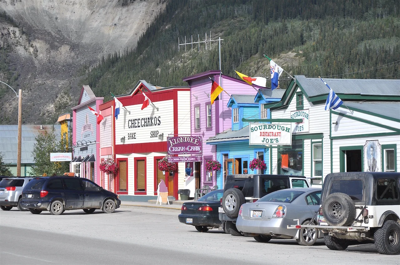 Colorful retail stores on Front Street.