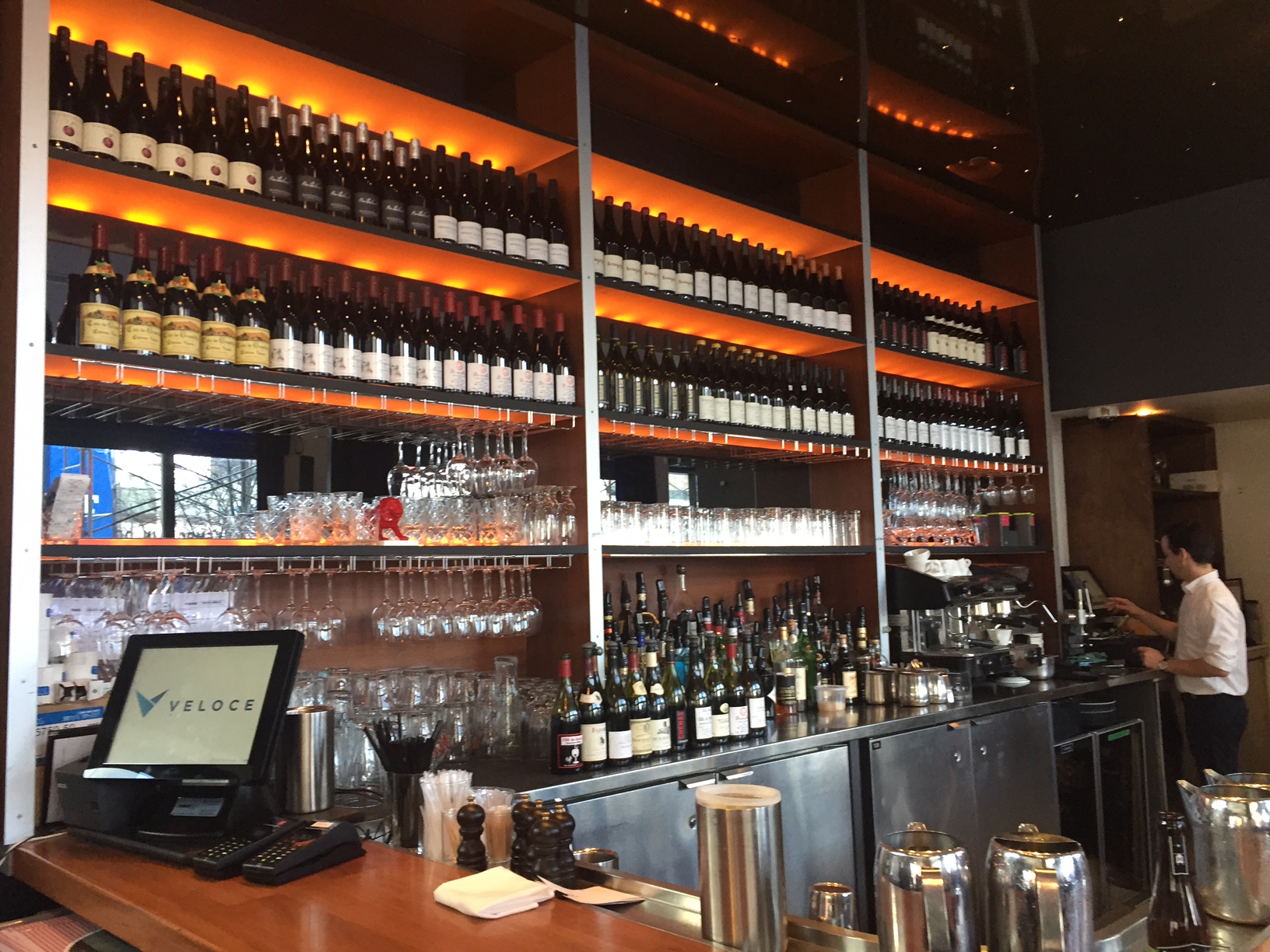  The vast bar at Balmoral Bistro 