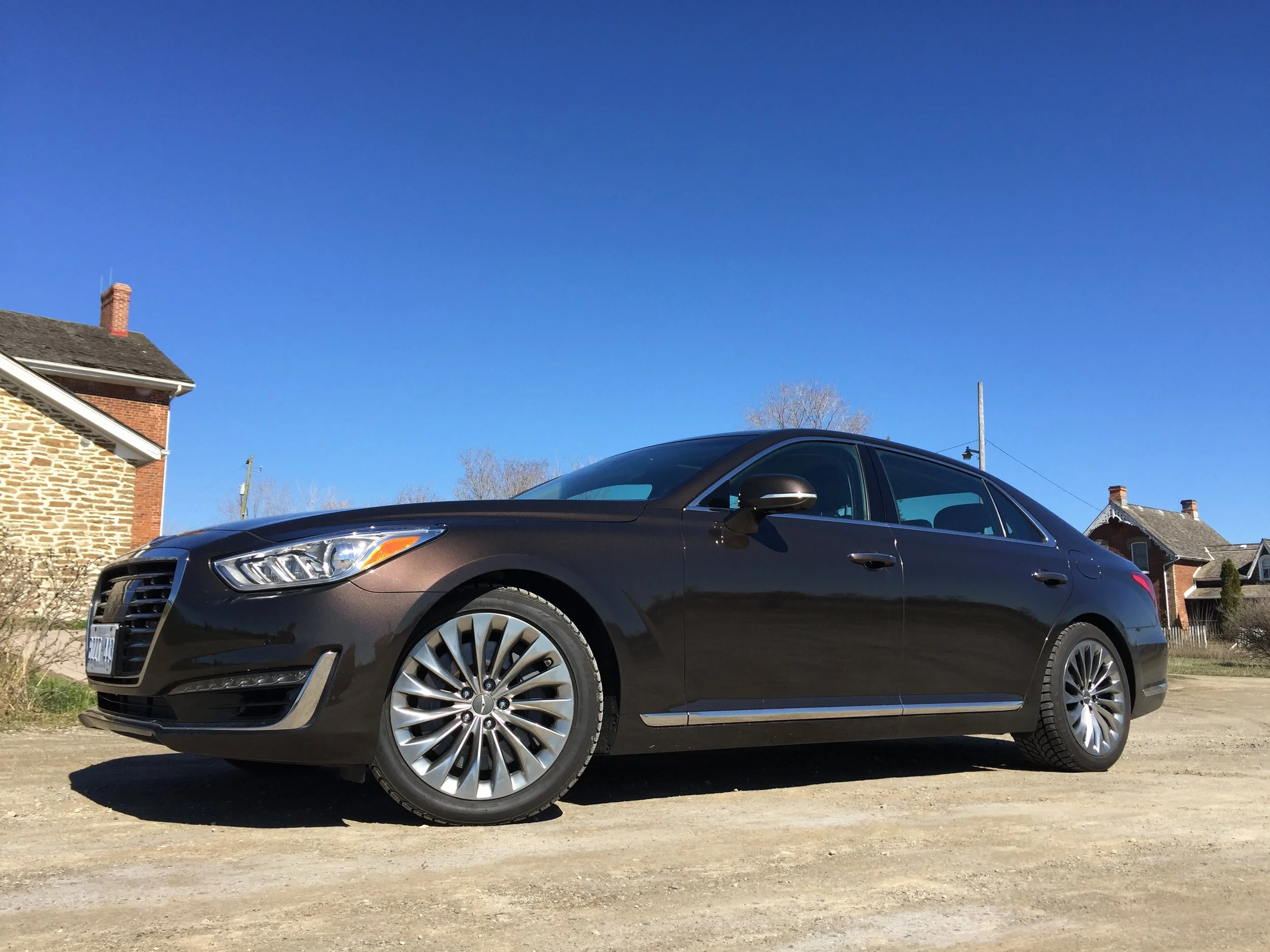 Modern Motoring: Reviewing the 2017 Genesis G90