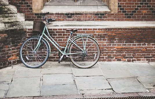 bicycle-1838416__340.jpg