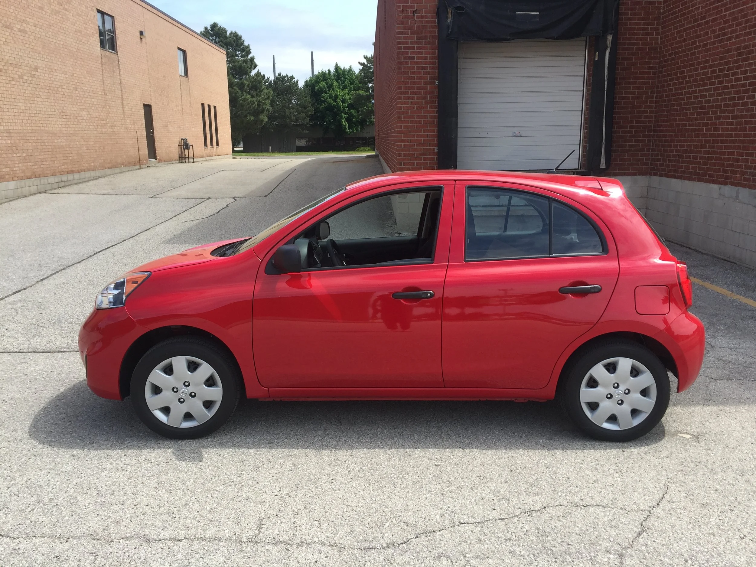 Modern Motoring - A video review of the 2018 Nissan Micra S