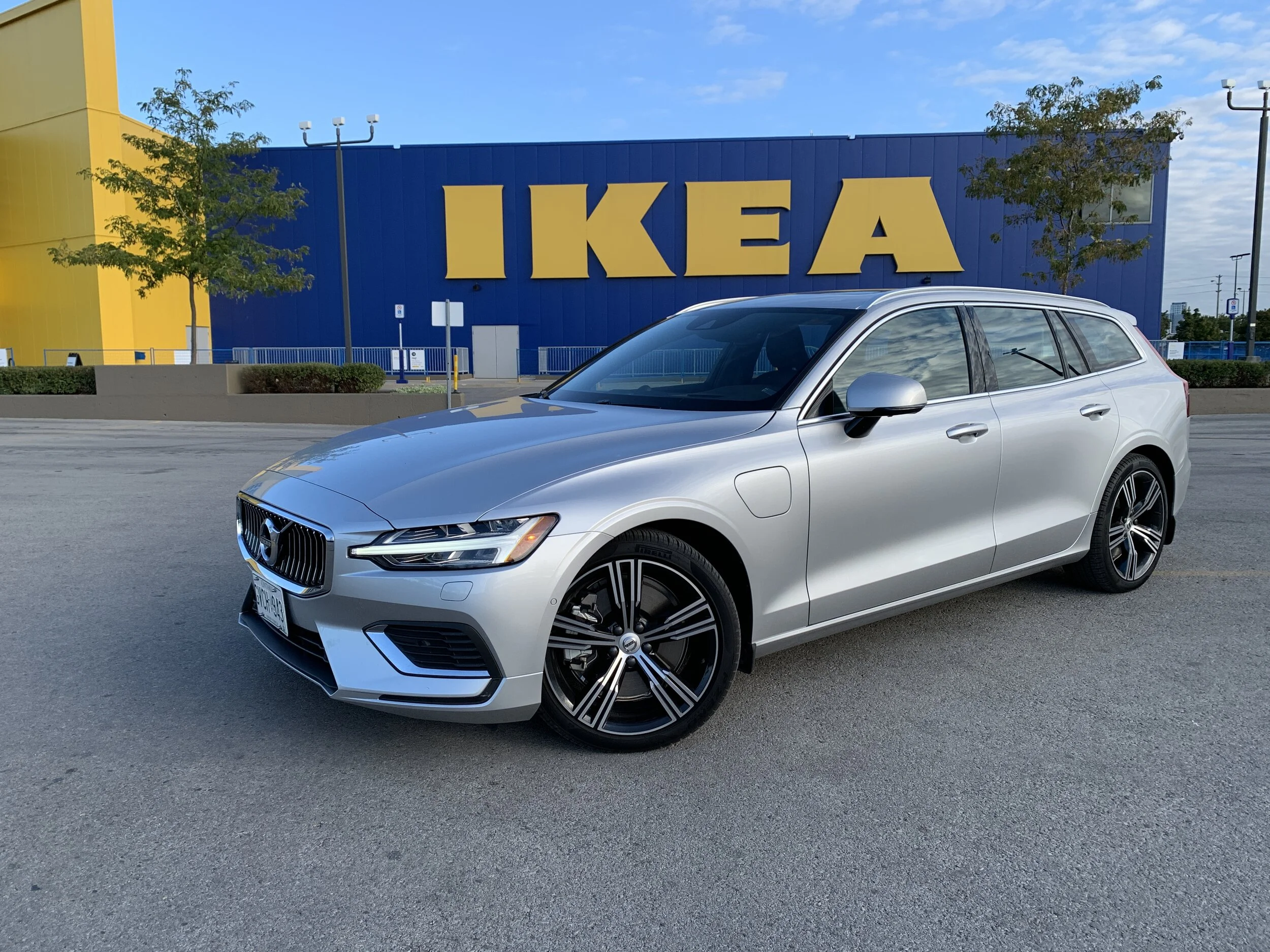Modern Motoring - A video review of the 2020 Volvo V60