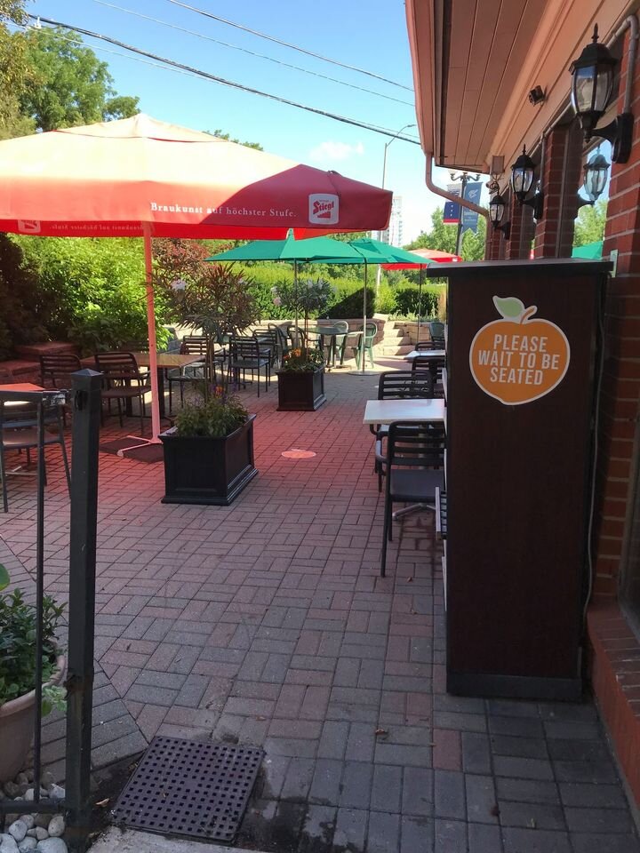 Mississauga extends their temporary outdoor restaurant patios to