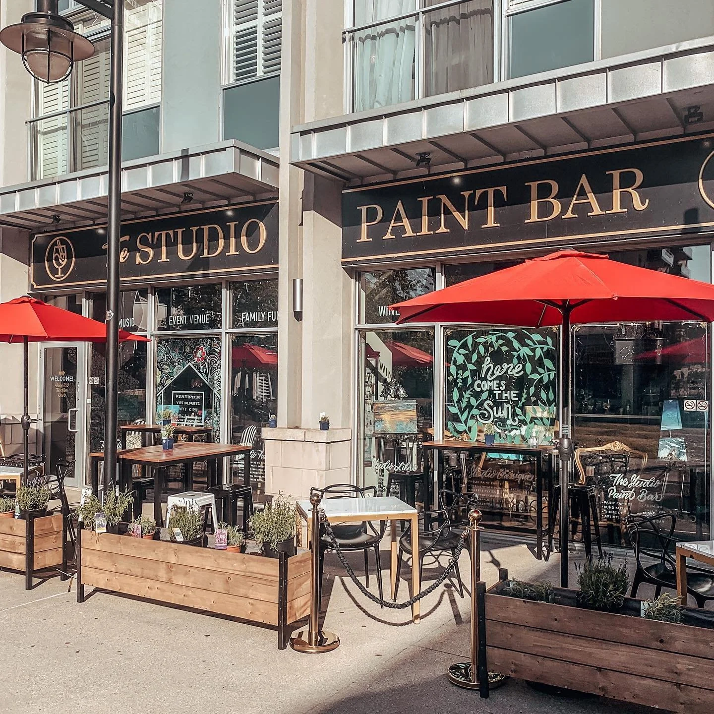 Get out and stay out! Mississauga extends temporary outdoor patios and business programs through December 2023