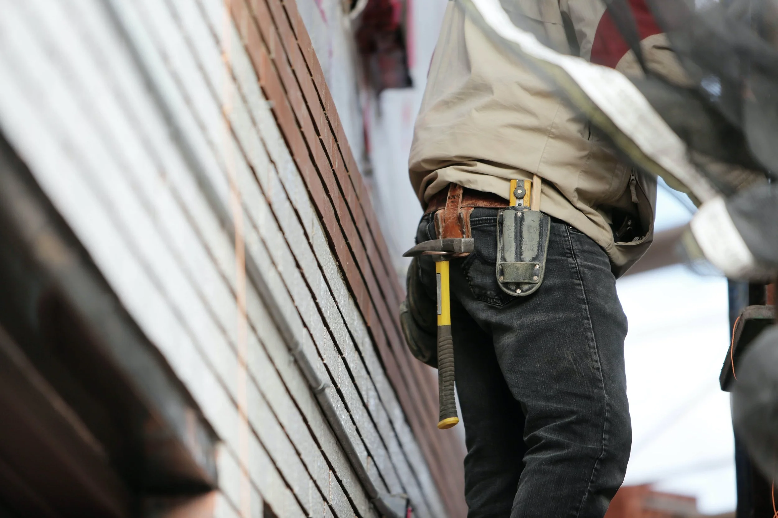 You Should Know These 6 Things Before You Invest in New Siding