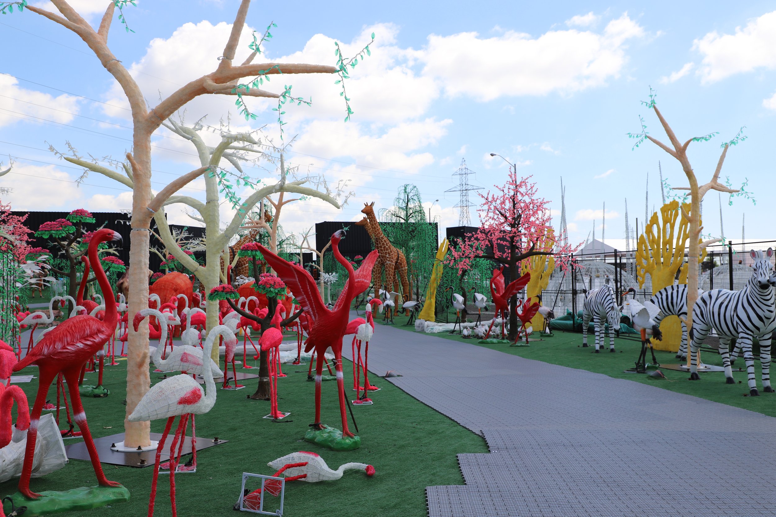 A behind the scenes look at creating Mississauga's  Illumi — A Dazzling World Of Lights