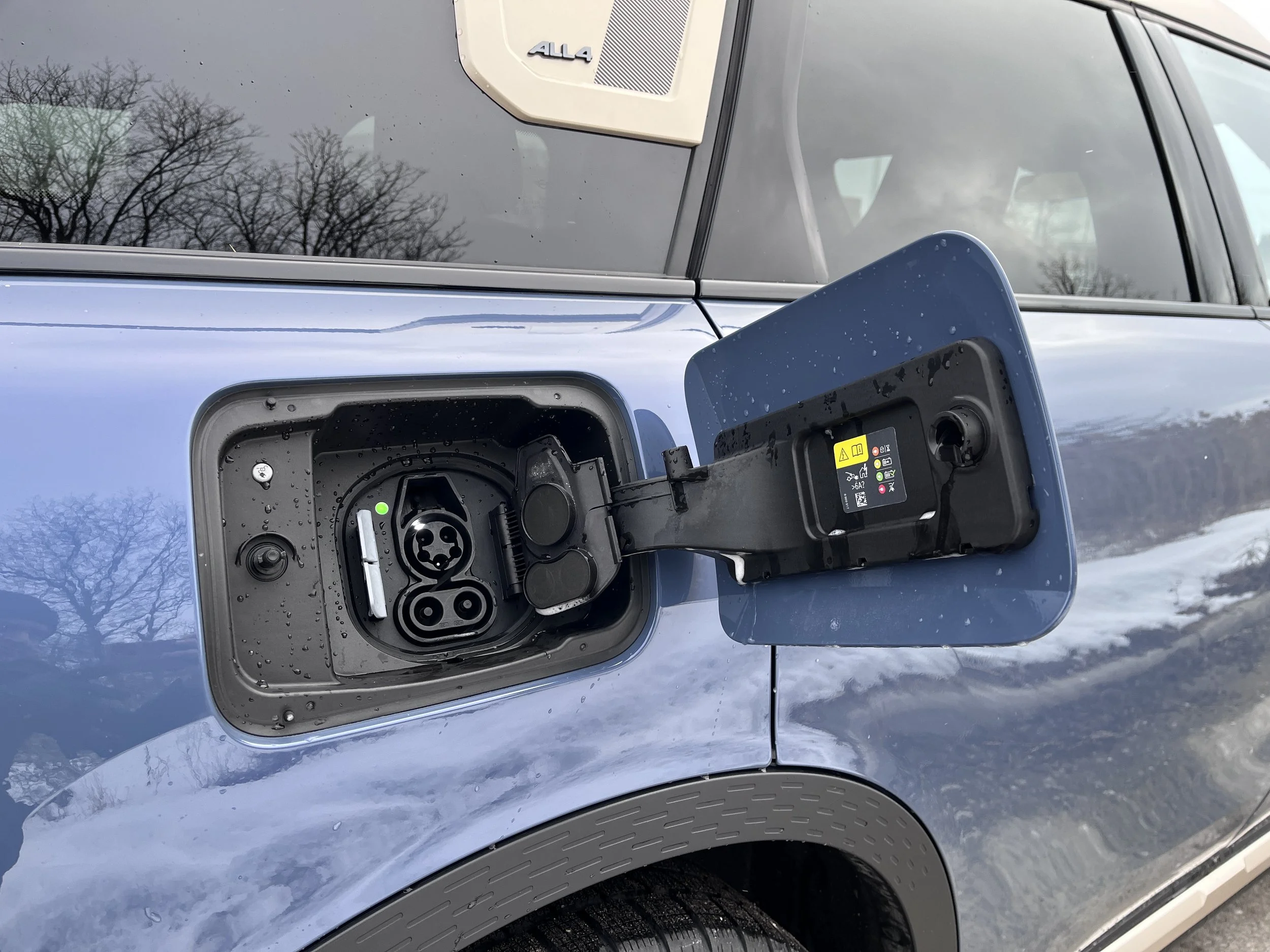 The City of Mississauga "Unplugs" Their Free Electric Vehicle Charging Stations