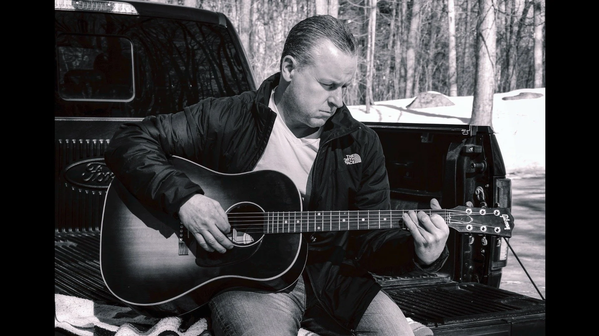 Artist Glimpse: Scott Johnston