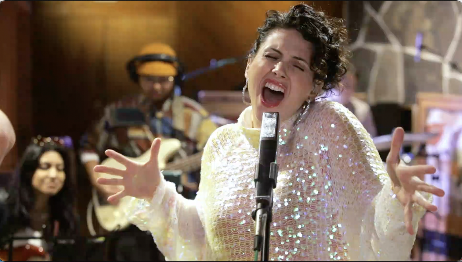 Artist Glimpse: Mississauga's Chelsea Johnson