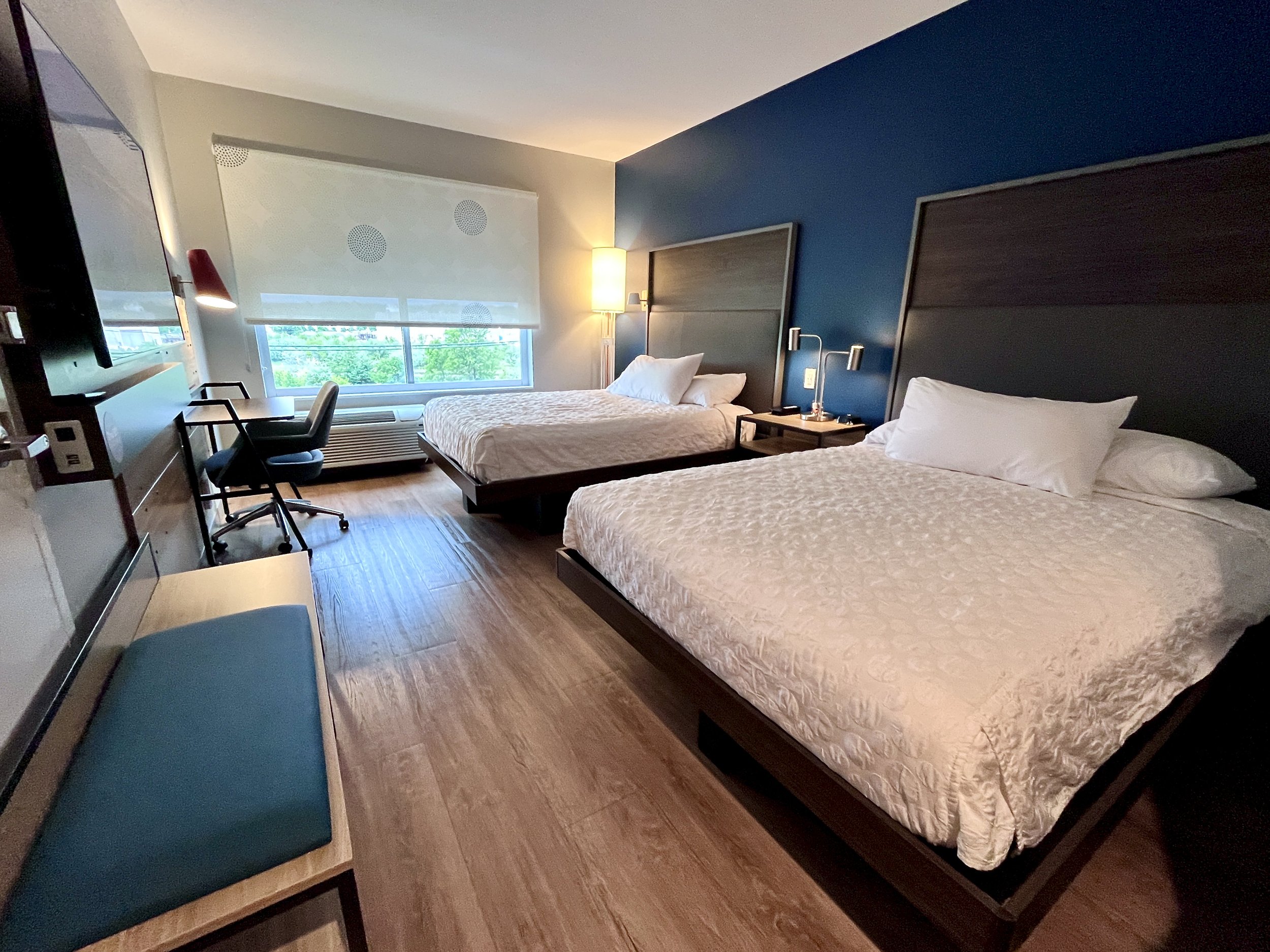 Tru Hilton Winchester Bedroom.JPG