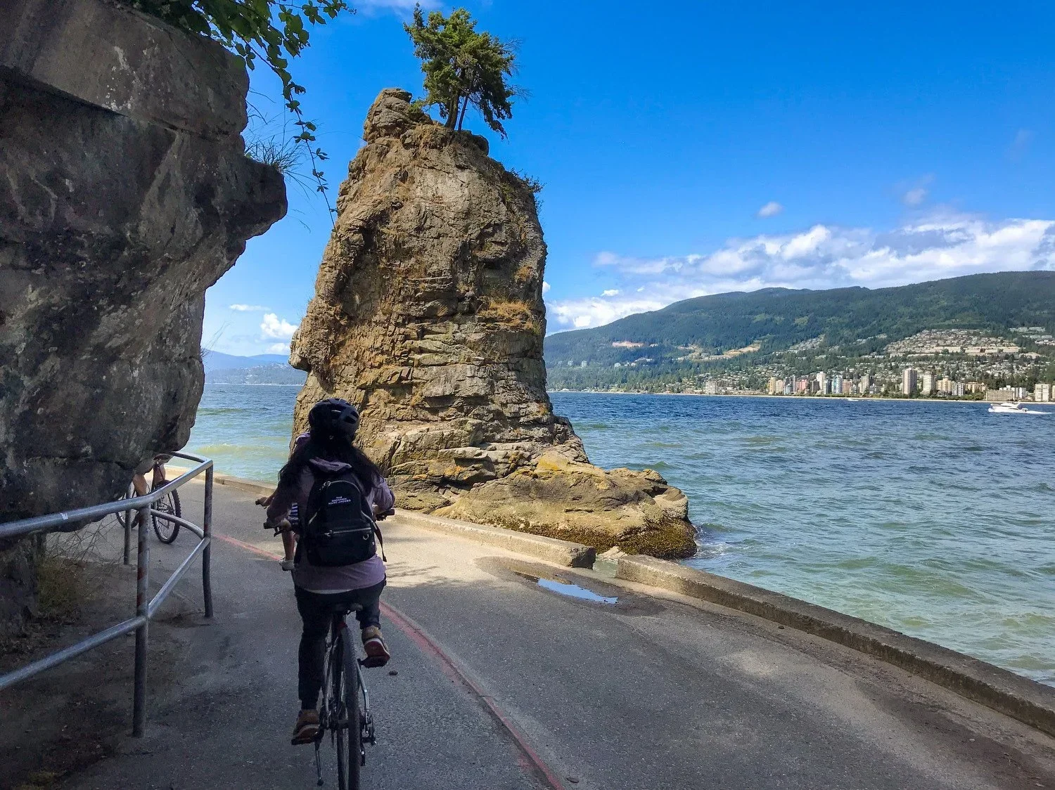 Vancouver+Stanley+Park+bike+ride.webp