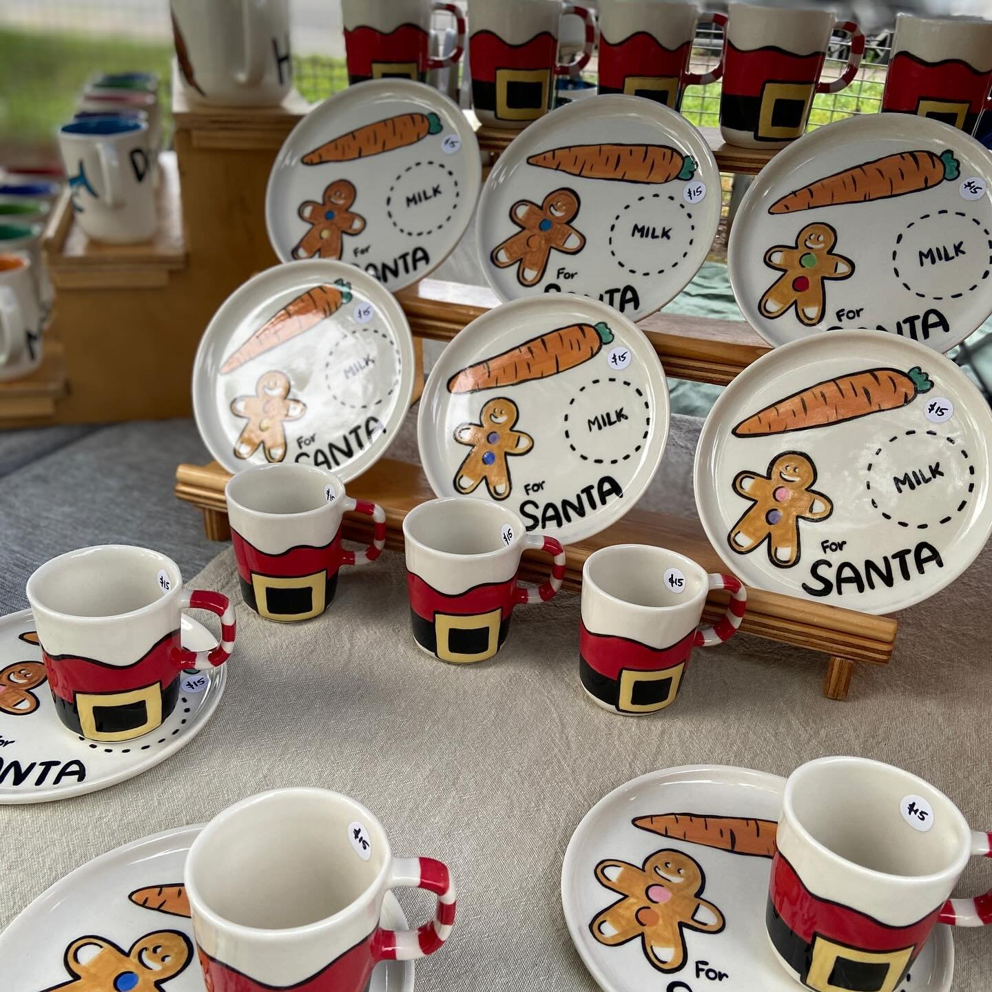 Our last one for the year @glenbrookrotarymarkets today! Last chance to grab a Santa plate and mug from here.
