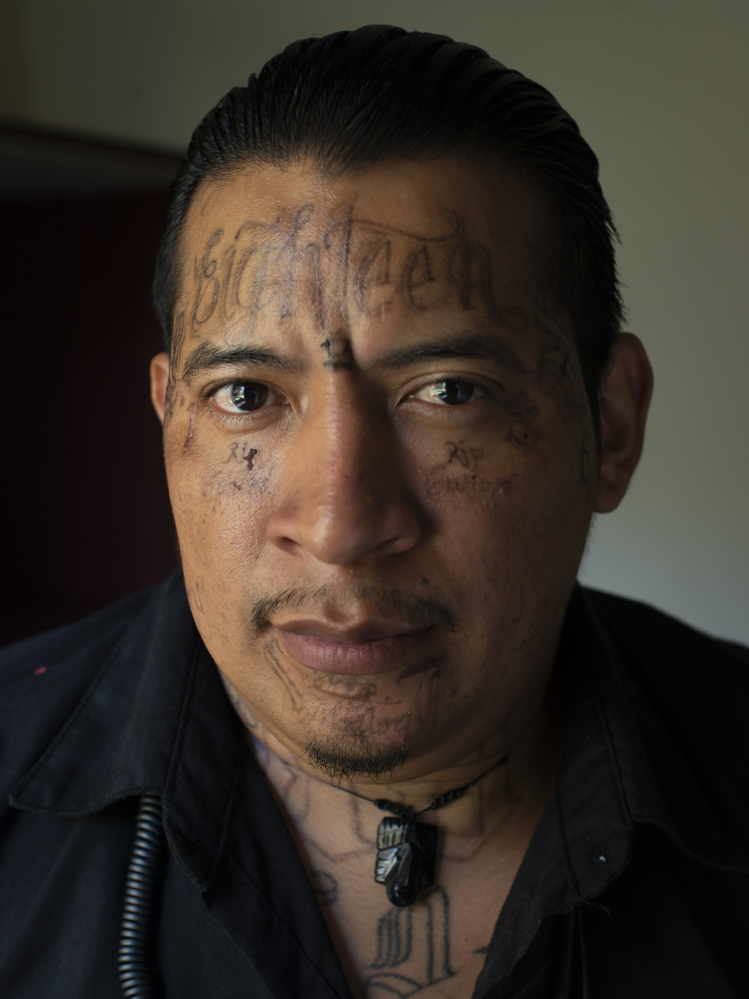  Melvin Eduardo Martinez Melara, a former Barrio 18 gang member. While serving a prison sentence he decided to leave gang life after 14 years of crime. Since then, he has been living with an organization in San Salvador that helps reform gang members