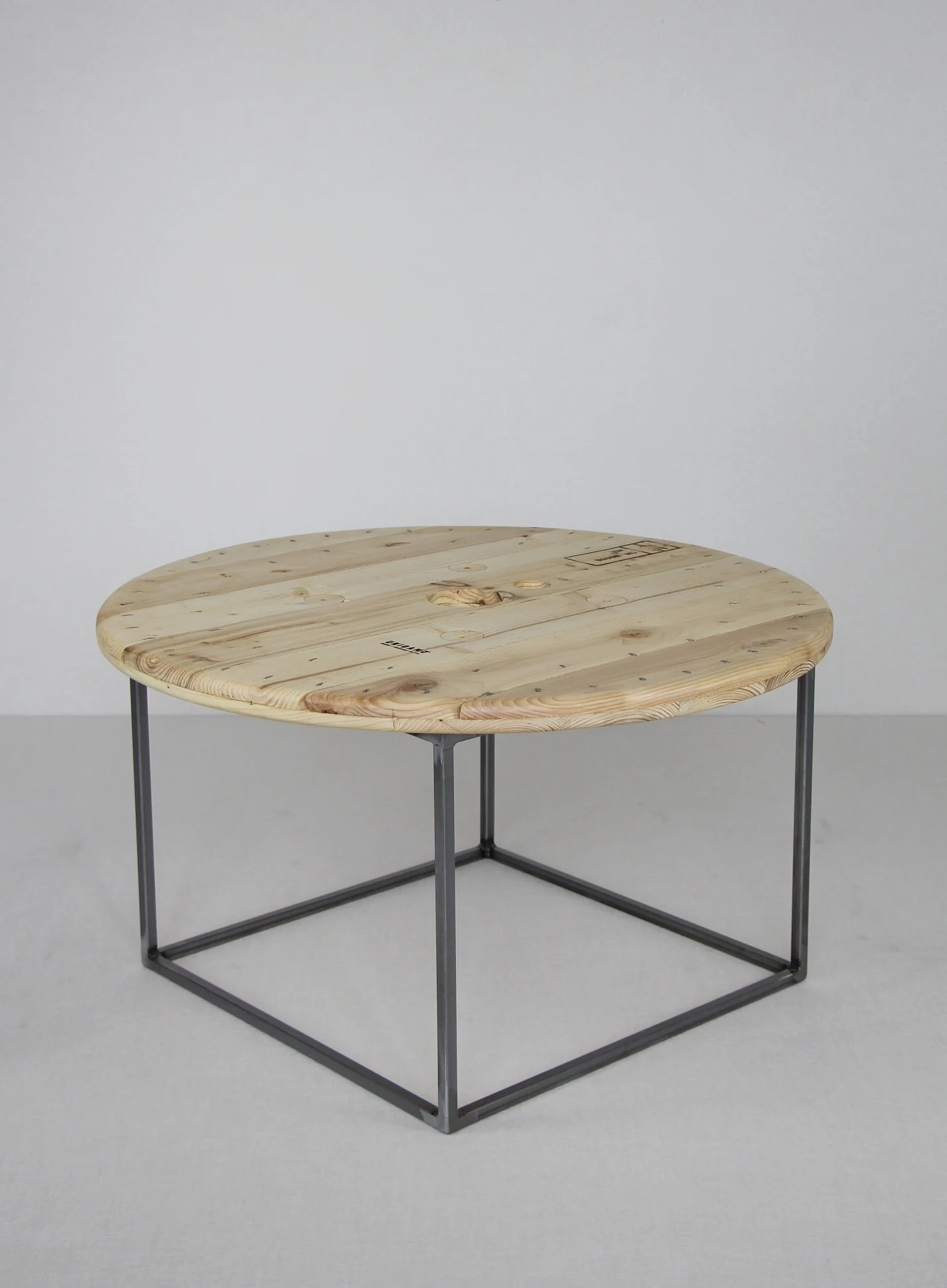 UNIQAMO Cable drum Couchtisch