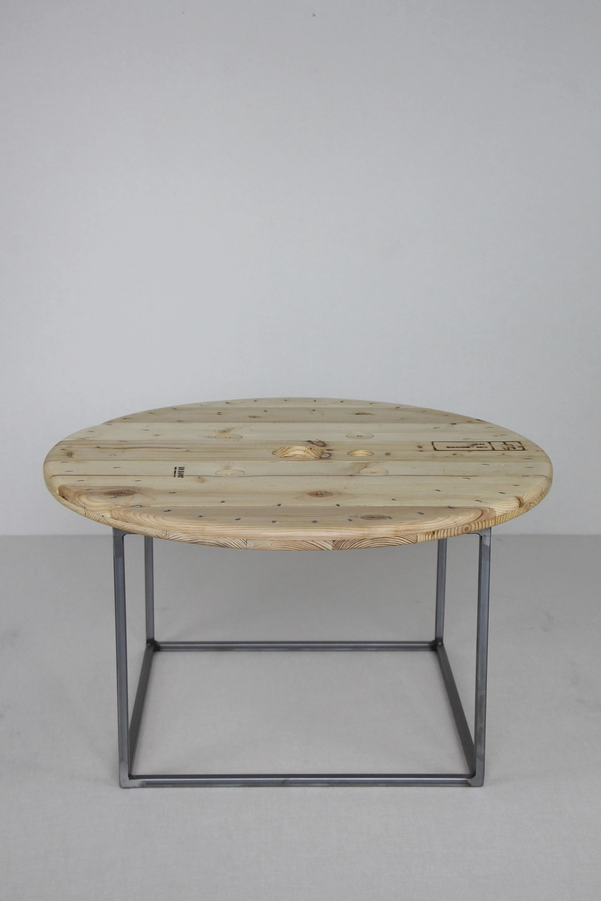 UNIQAMO Cable drum Couchtisch