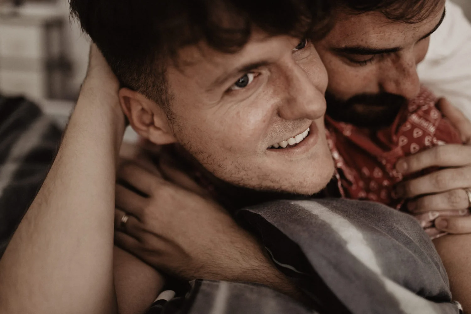 thenortherngirlphotography_photography_thenortherngirl_rebeccascabros_wedding_weddingphotography_weddingphotographer_wood_muebles_deco_bodasdecaramelo_home_bedtime_gaywedding_gaycouple_ellos-37.jpg