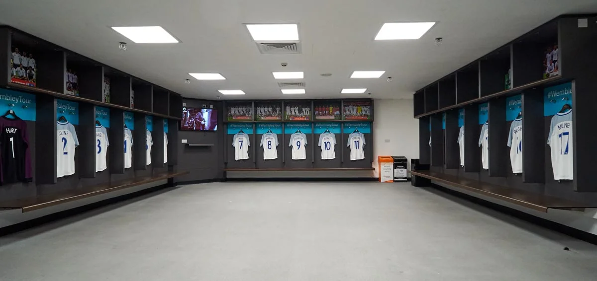 England_dressingroom_4242.jpg