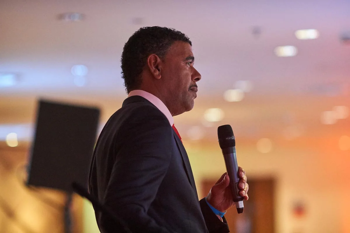 Chris_Kamara_4479.jpg