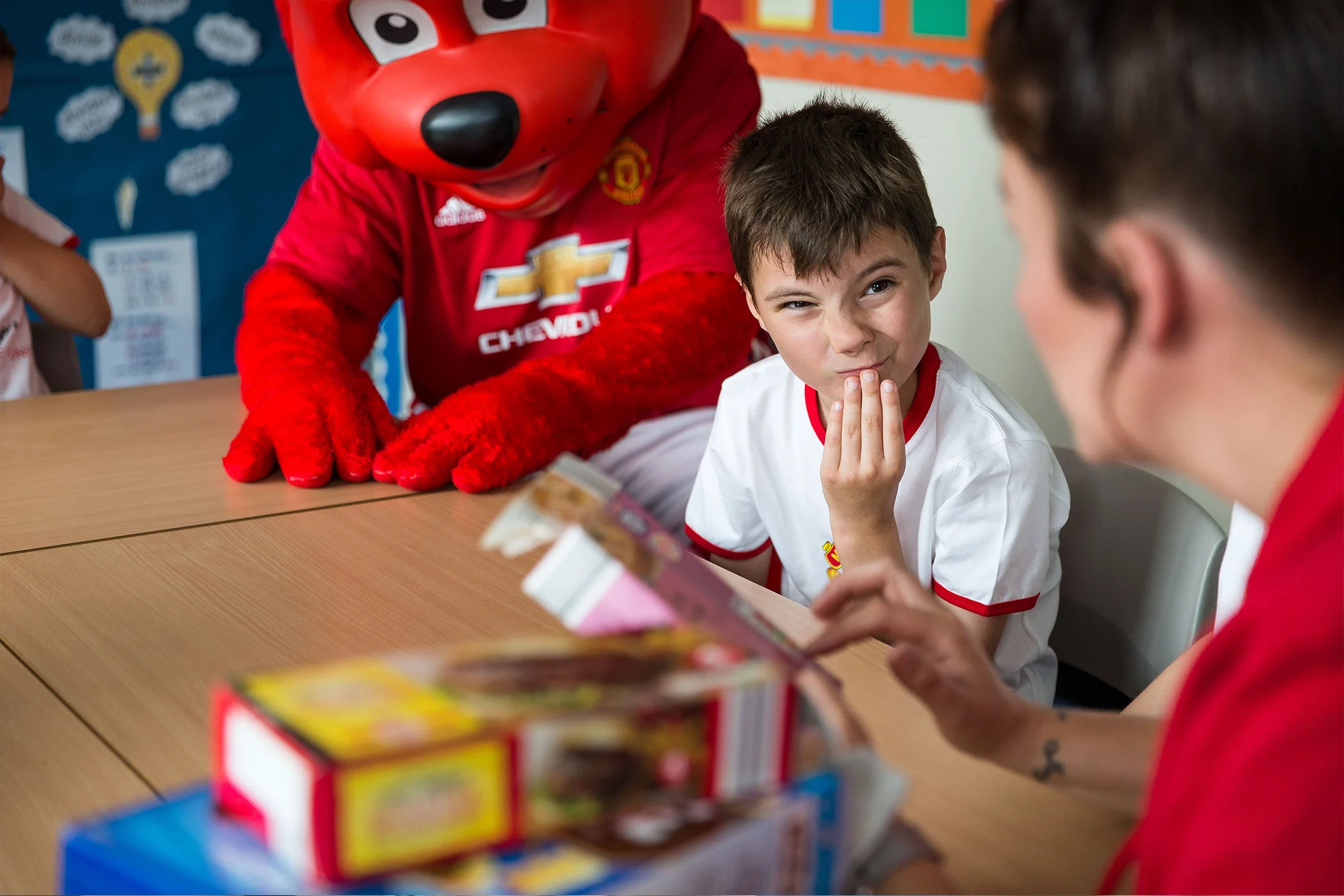eat_well_with_Manchester_United_8.jpg