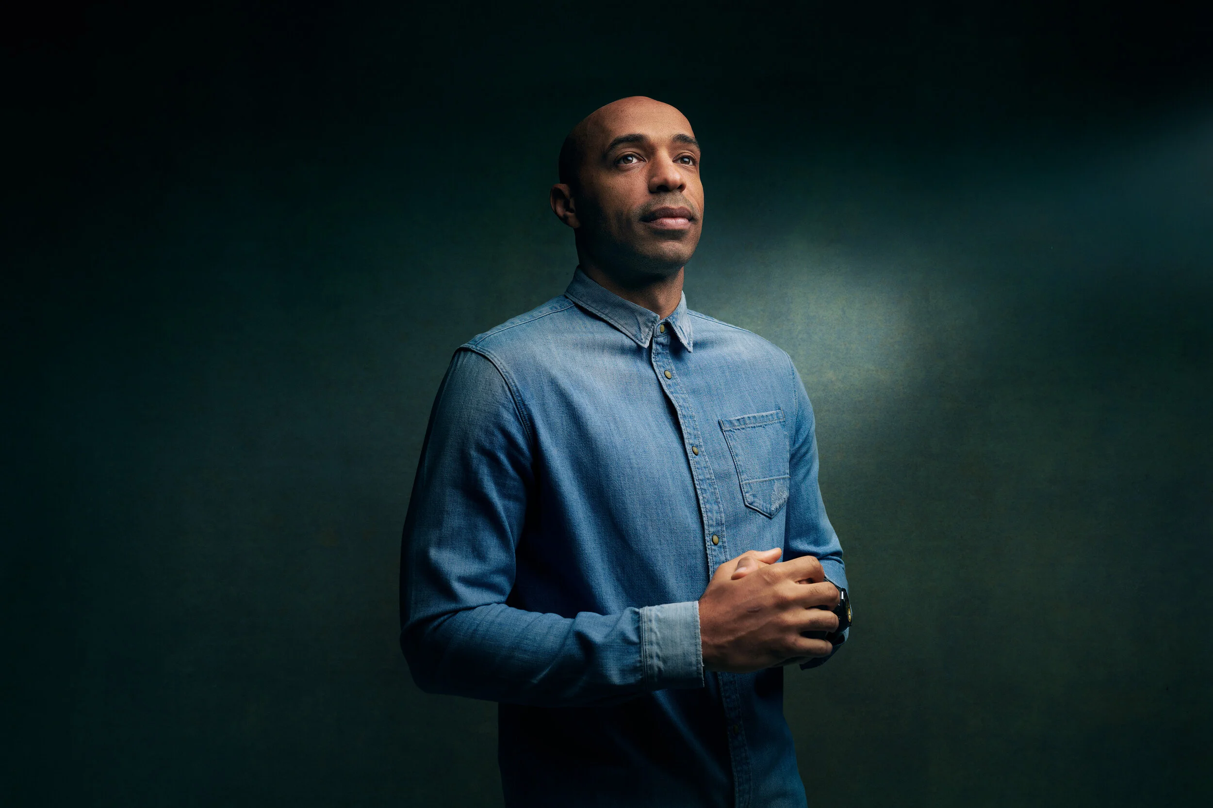 21-259R Thierry Henry Portrait 01 v1.1.jpg