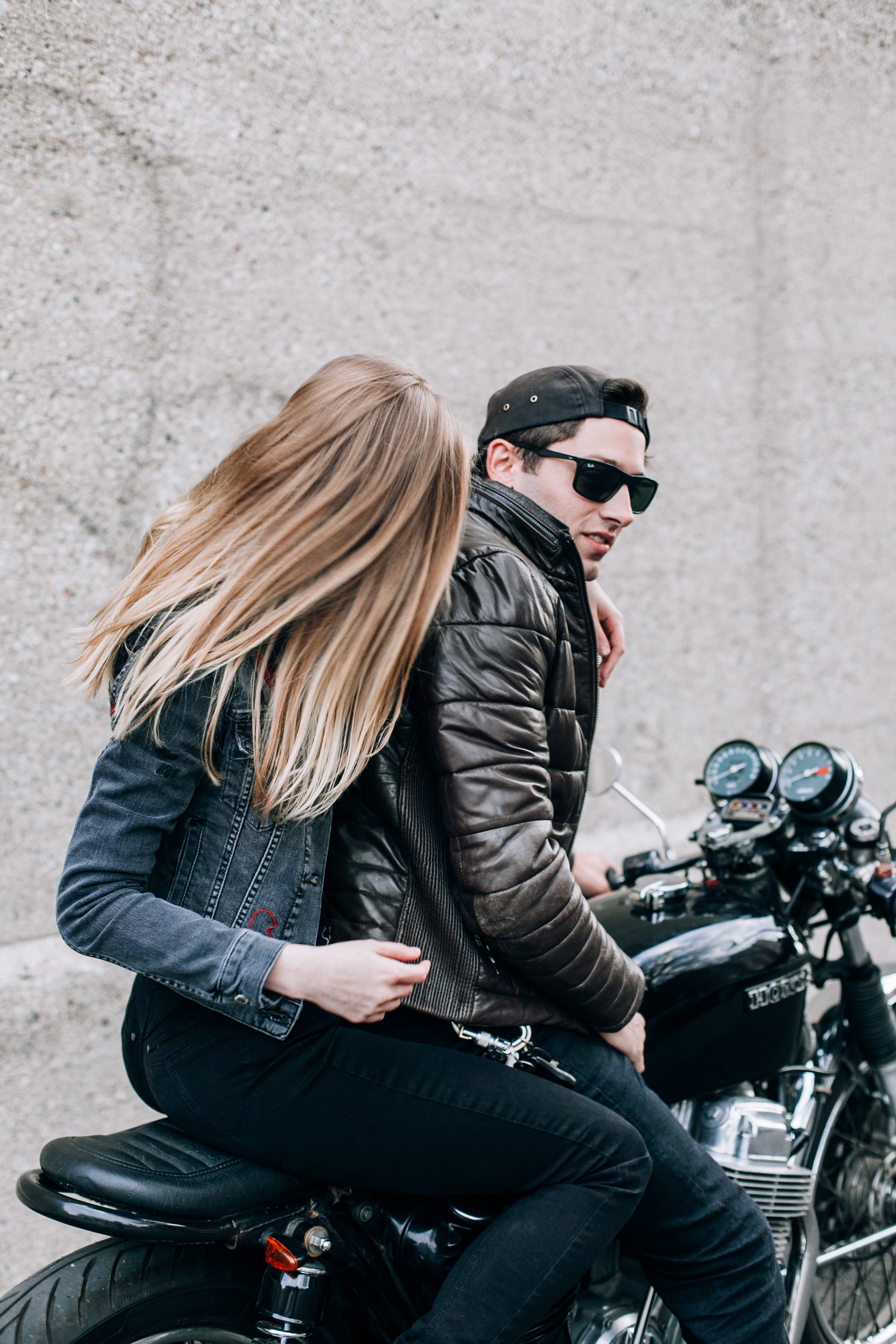 Chicago Engagement Photographer, Illinois Engagement Photographer, Chi-town Engagement photographer, Biker photos, Chicago Photographer, Chicago Portrait Photographer, Couple on a motorcycle session