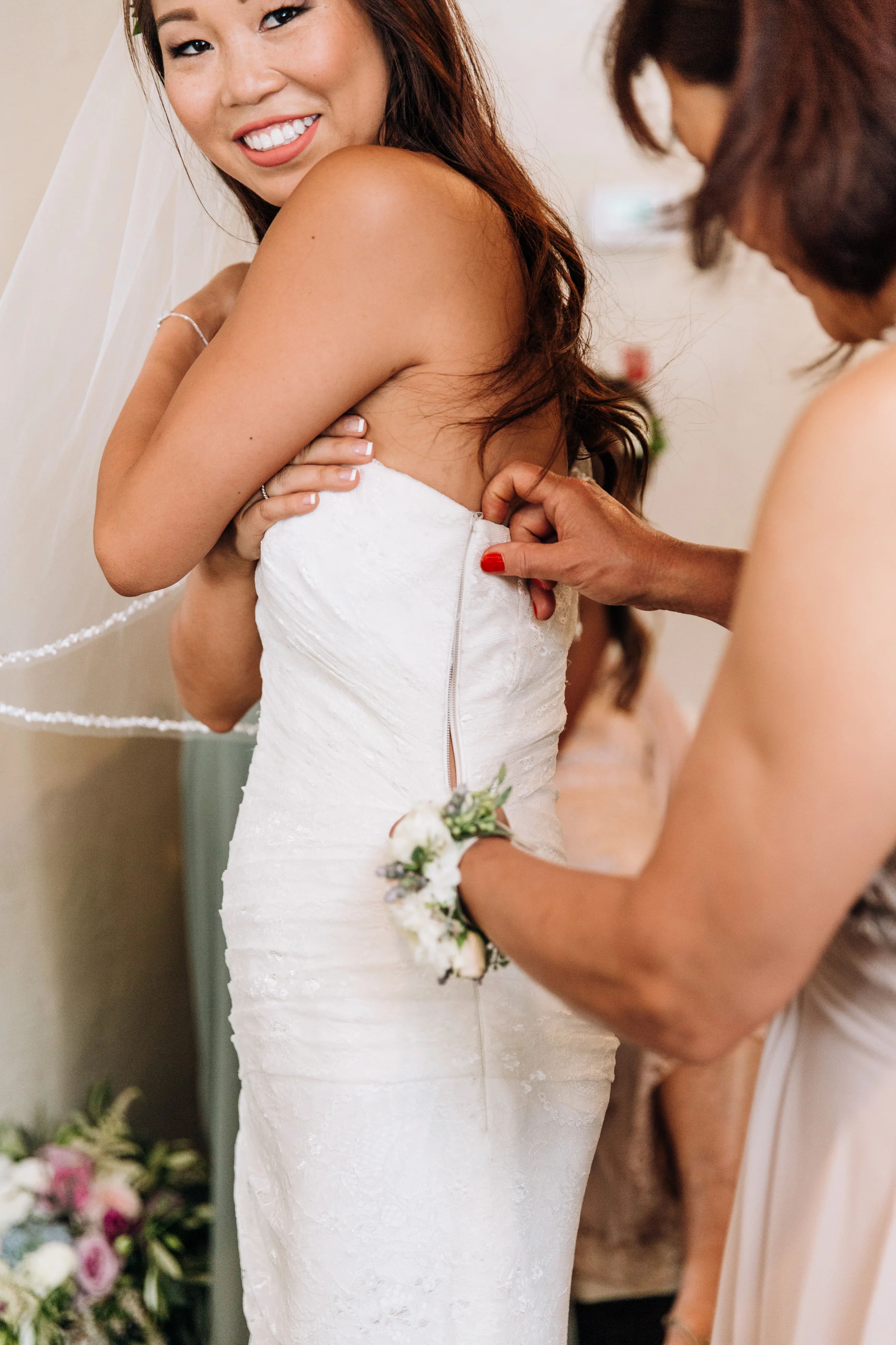 KaraNixonWeddings-TheCasino-SanClemente-Wedding-gettingready.jpg
