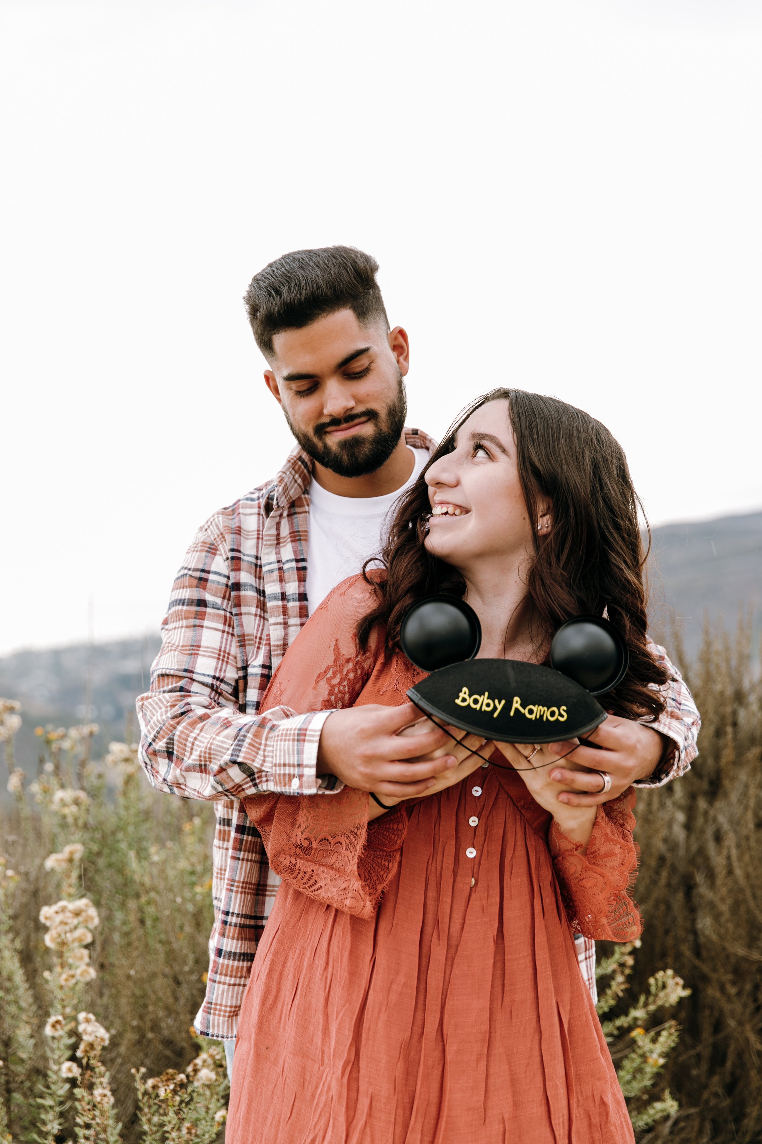 Orange County maternity photographer, OC maternity photographer, Laguna Beach maternity photographer, Laguna Beach maternity, Southern California Maternity Photographer, Top of the World Laguna Beach