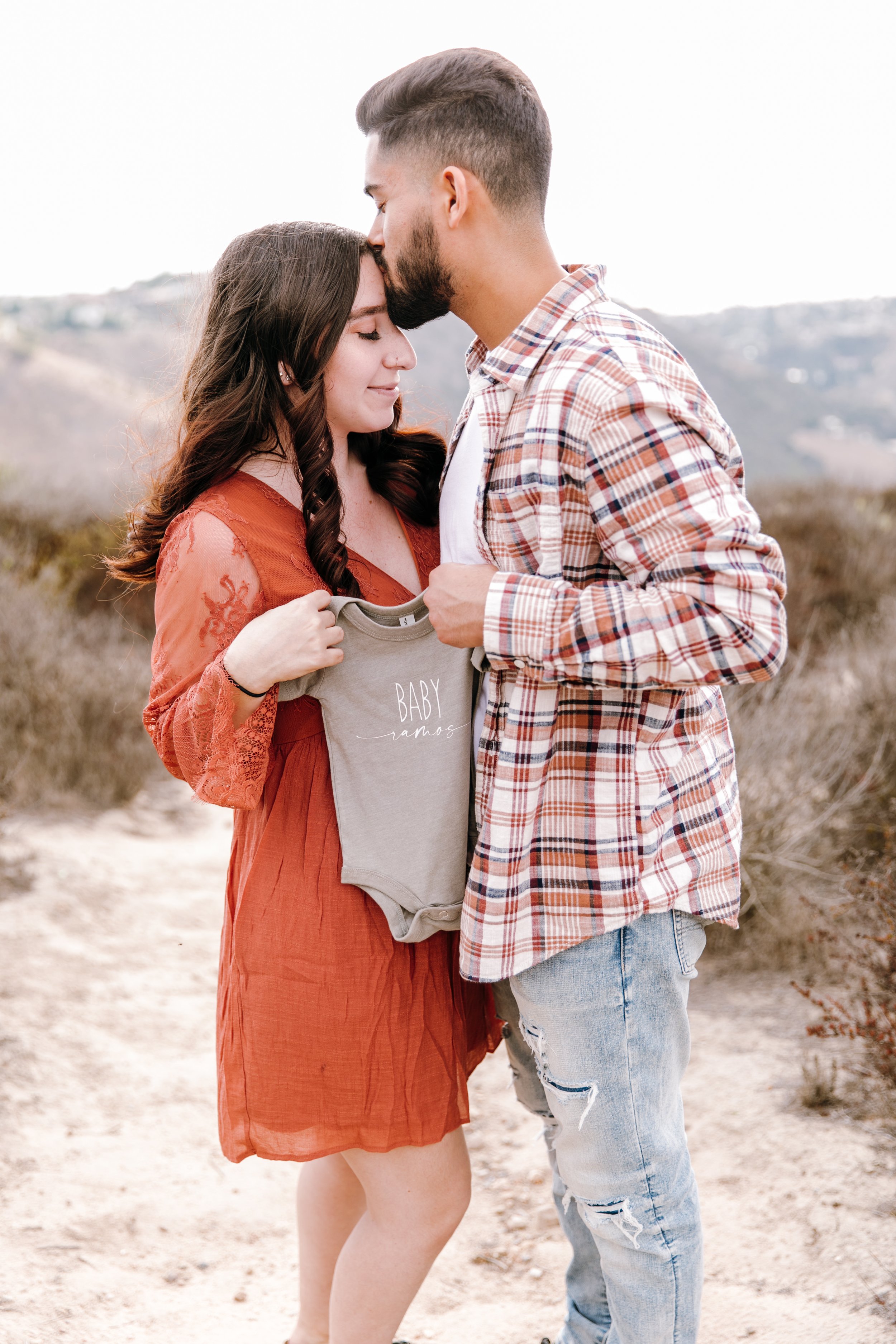 Orange County maternity photographer, OC maternity photographer, Laguna Beach maternity photographer, Laguna Beach maternity, Southern California Maternity Photographer, Top of the World Laguna Beach