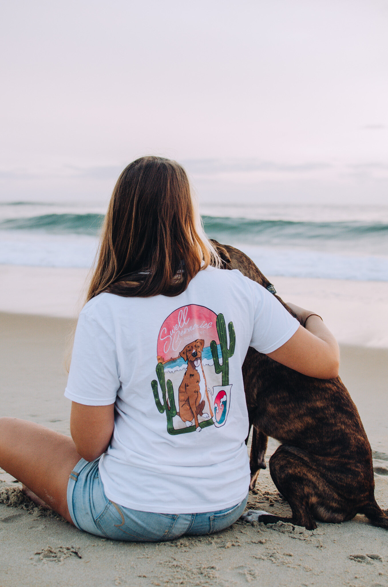 Nala T-shirt (Medium) — Swell Ceramics