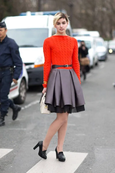 Red cable sweater, black skirt and cute chunky black heels