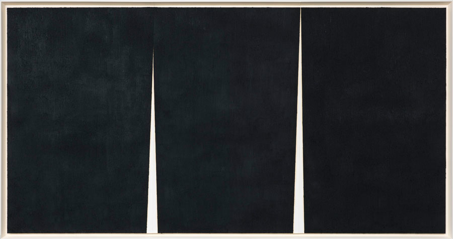 Above: Double Rift II , 2011, Paintstick on handmade paper, 105 1/8 x 199 1/8 in. (267 x 505.8 cm); Richard Serra: Drawings , Upsilon Gallery, New York, 2016. Photo by Rob McKeever.
