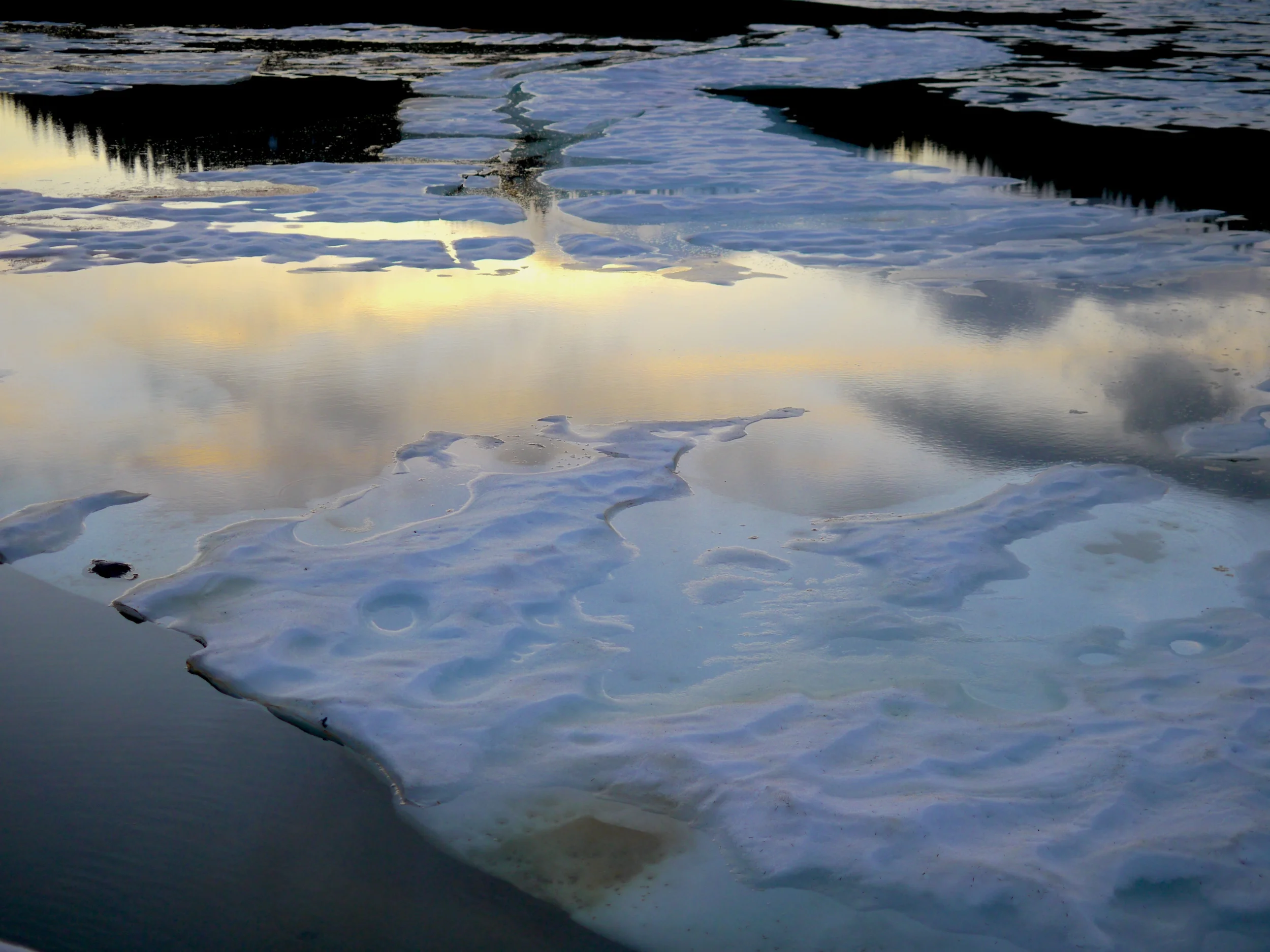 melting of Reflection Lake.jpg