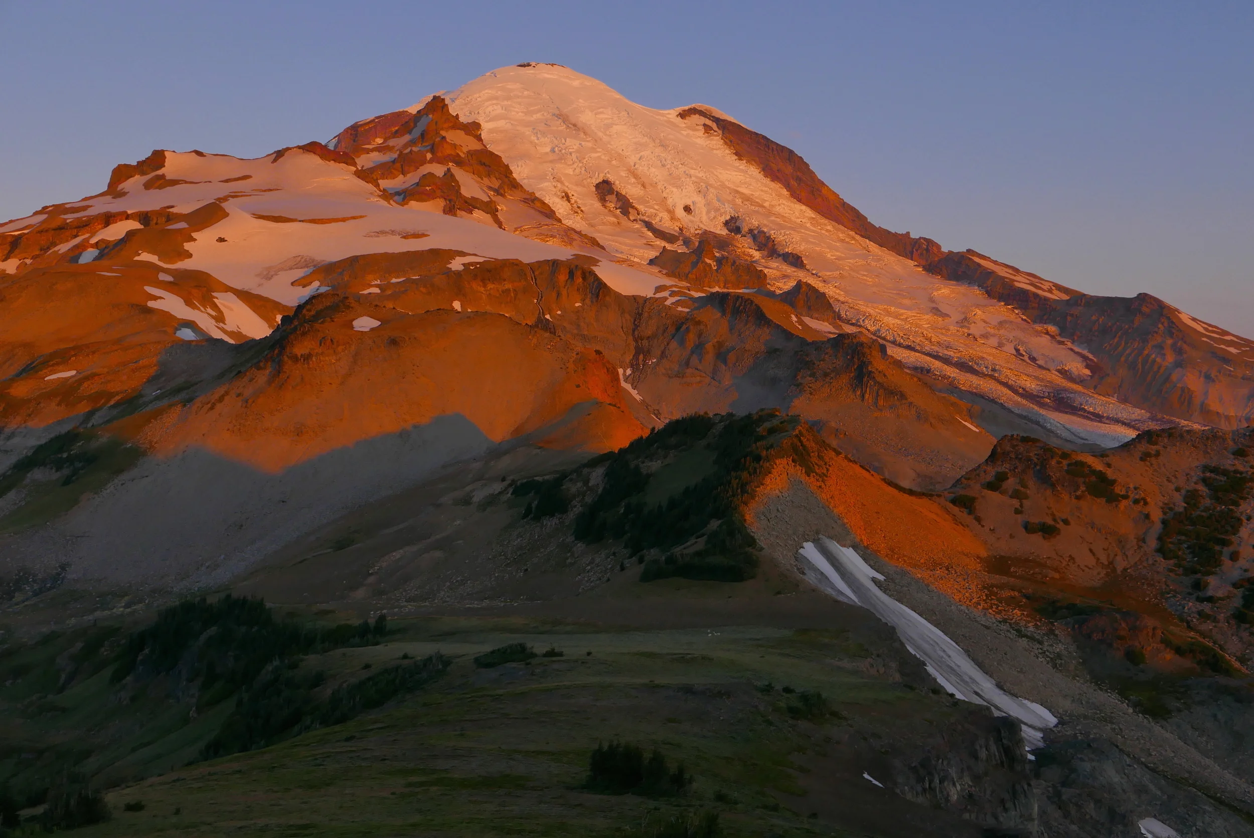 Rainier Alpenglow copy.jpg