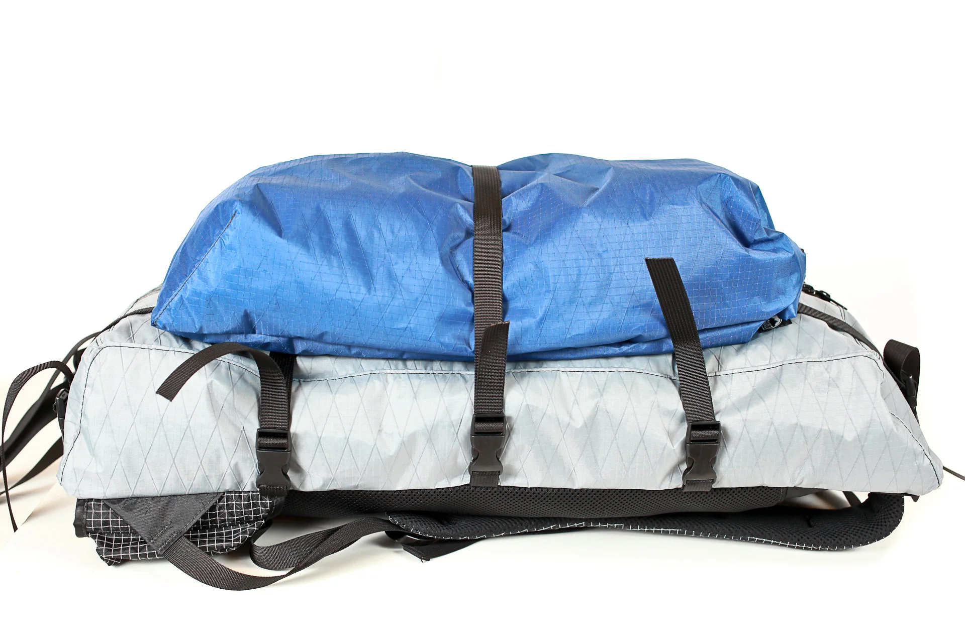 Ultimate Pack System: food bag attached